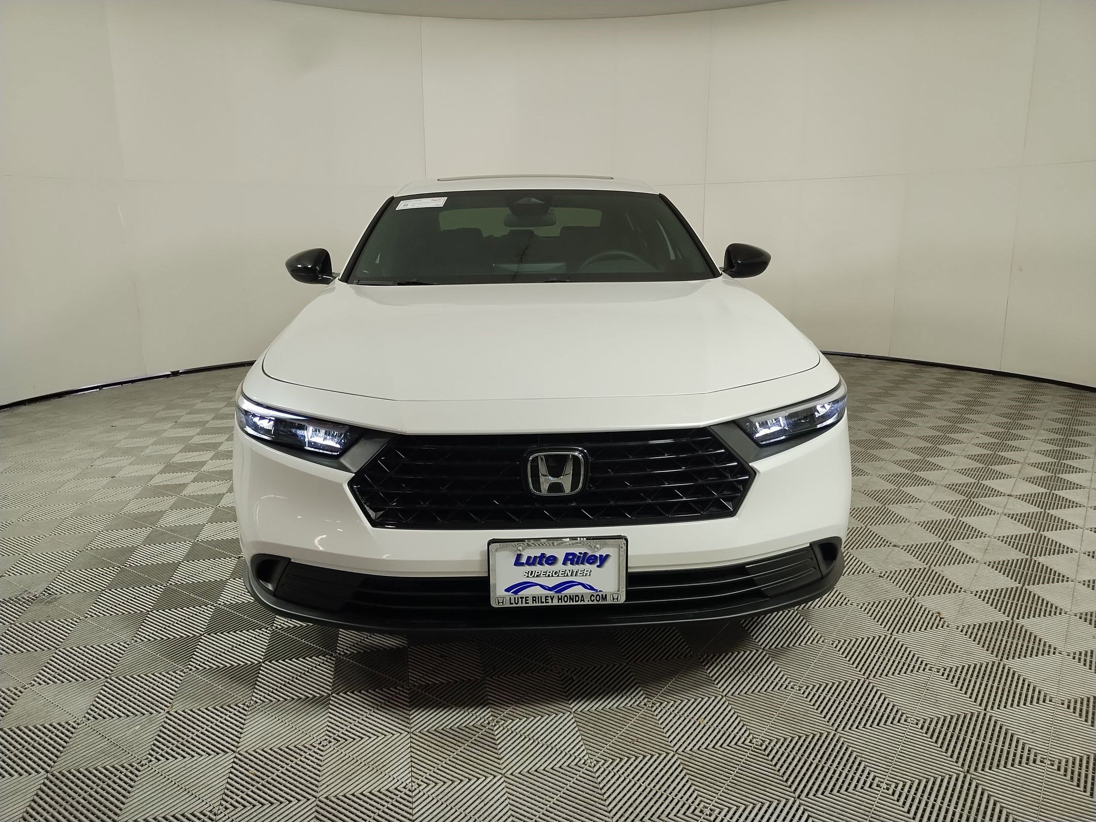 2026 Honda Accord Hybrid Sport - Photo 6