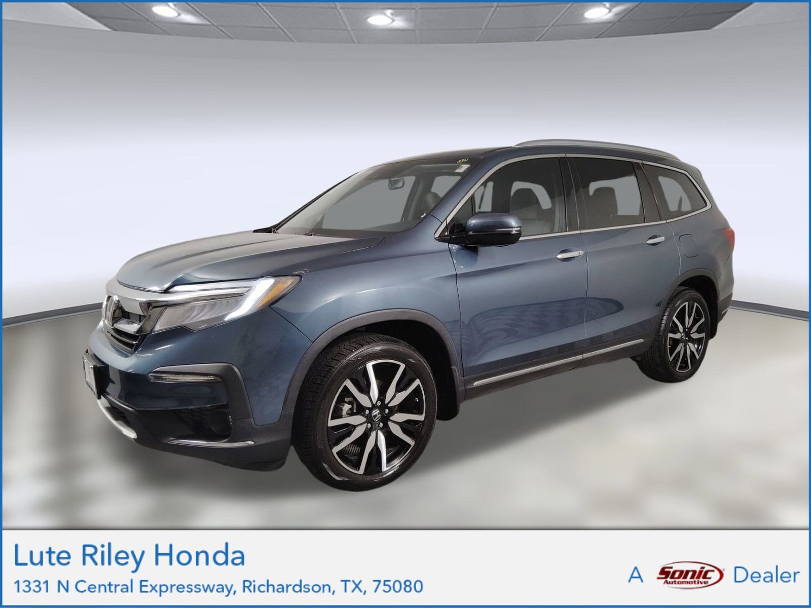 2021 Honda Pilot Elite's photo