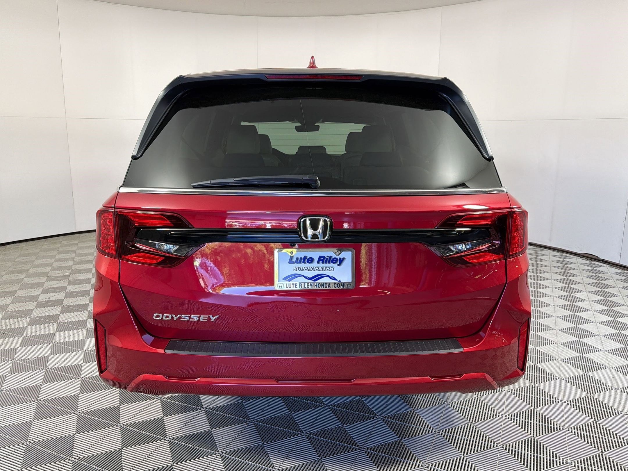 2026 Honda Odyssey EX-L - Photo 10