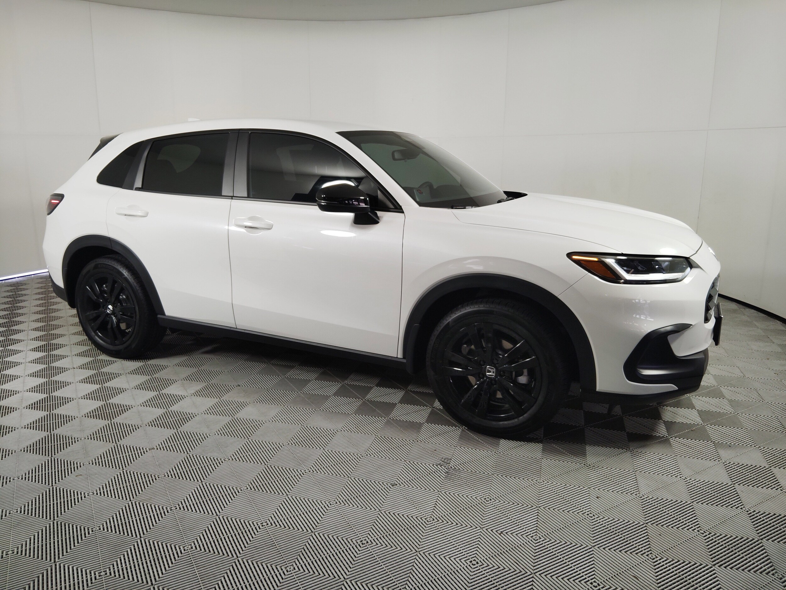 2026 Honda HR-V Sport photo 2
