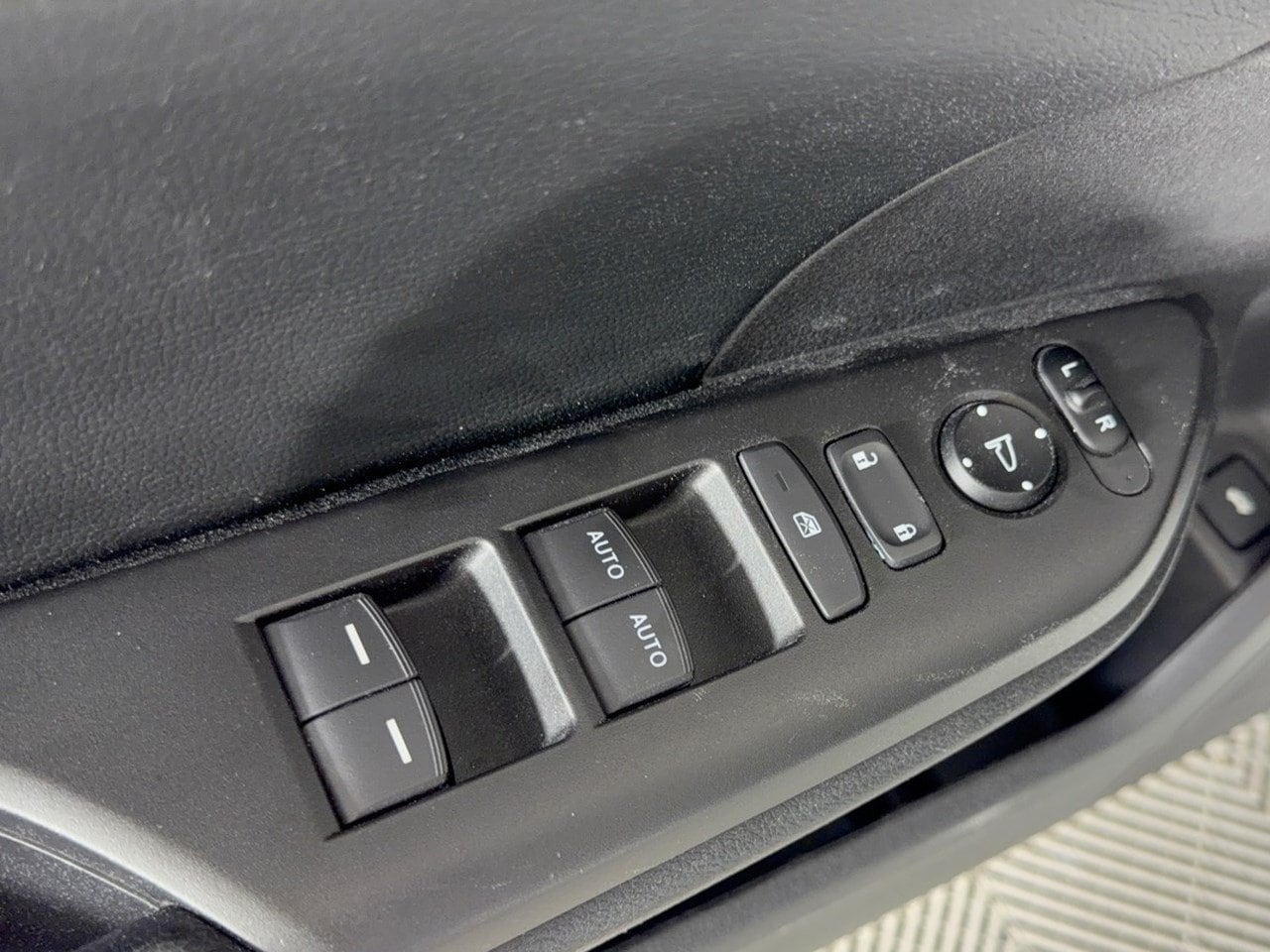 2019 Honda Civic Touring - Photo 15