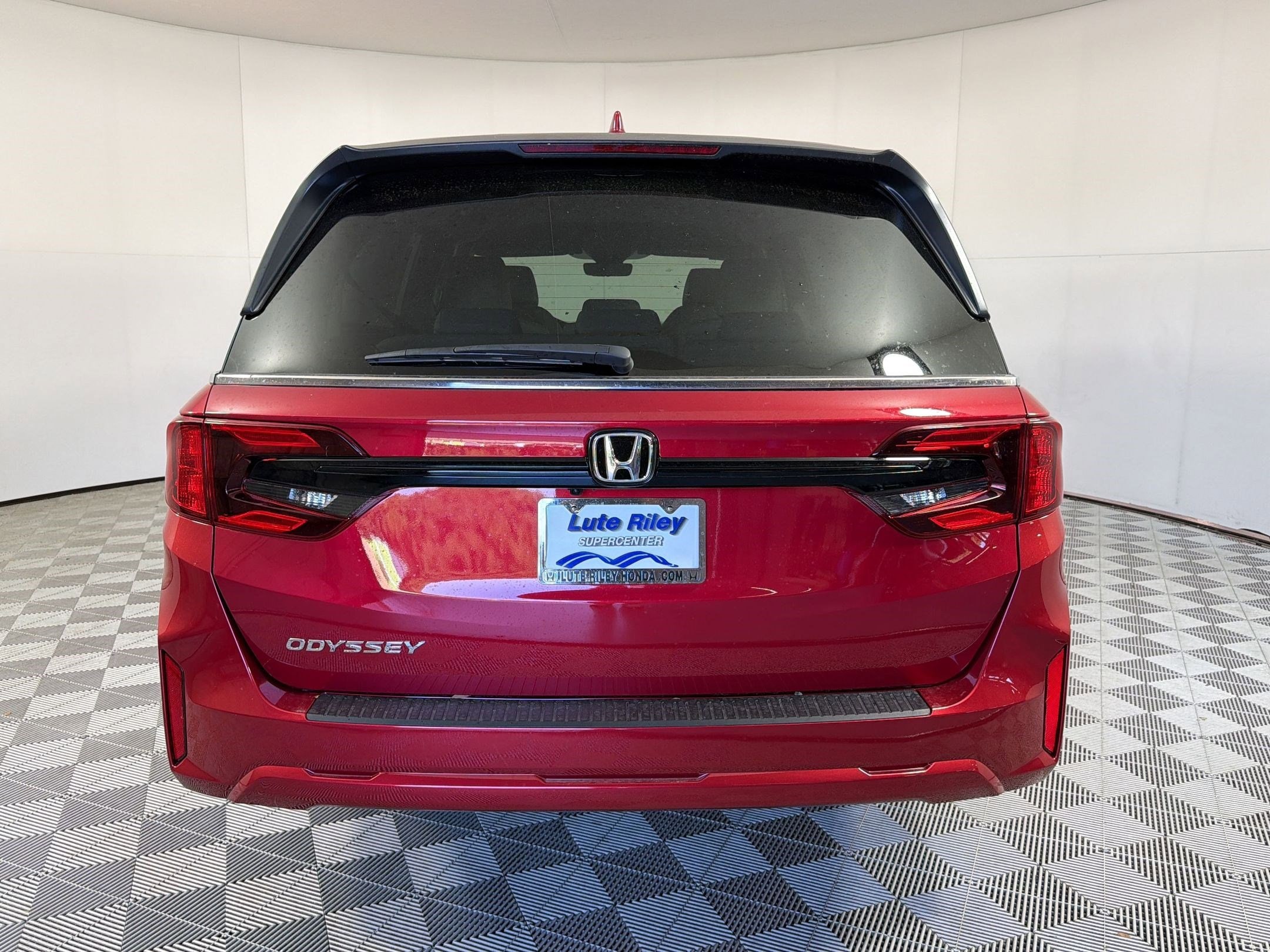 2026 Honda Odyssey EX-L - Photo 10