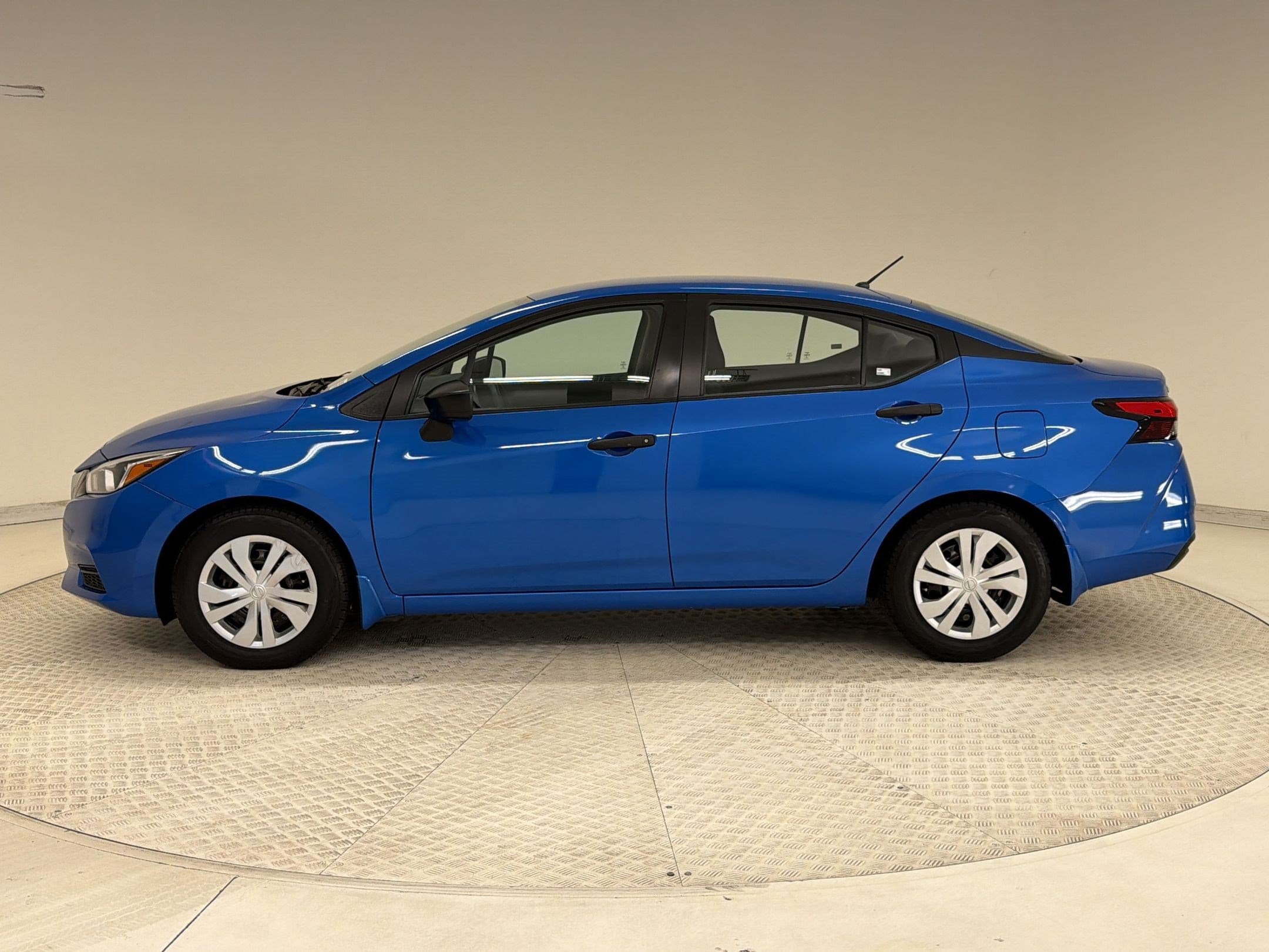 Versa 1.6 S Sedan