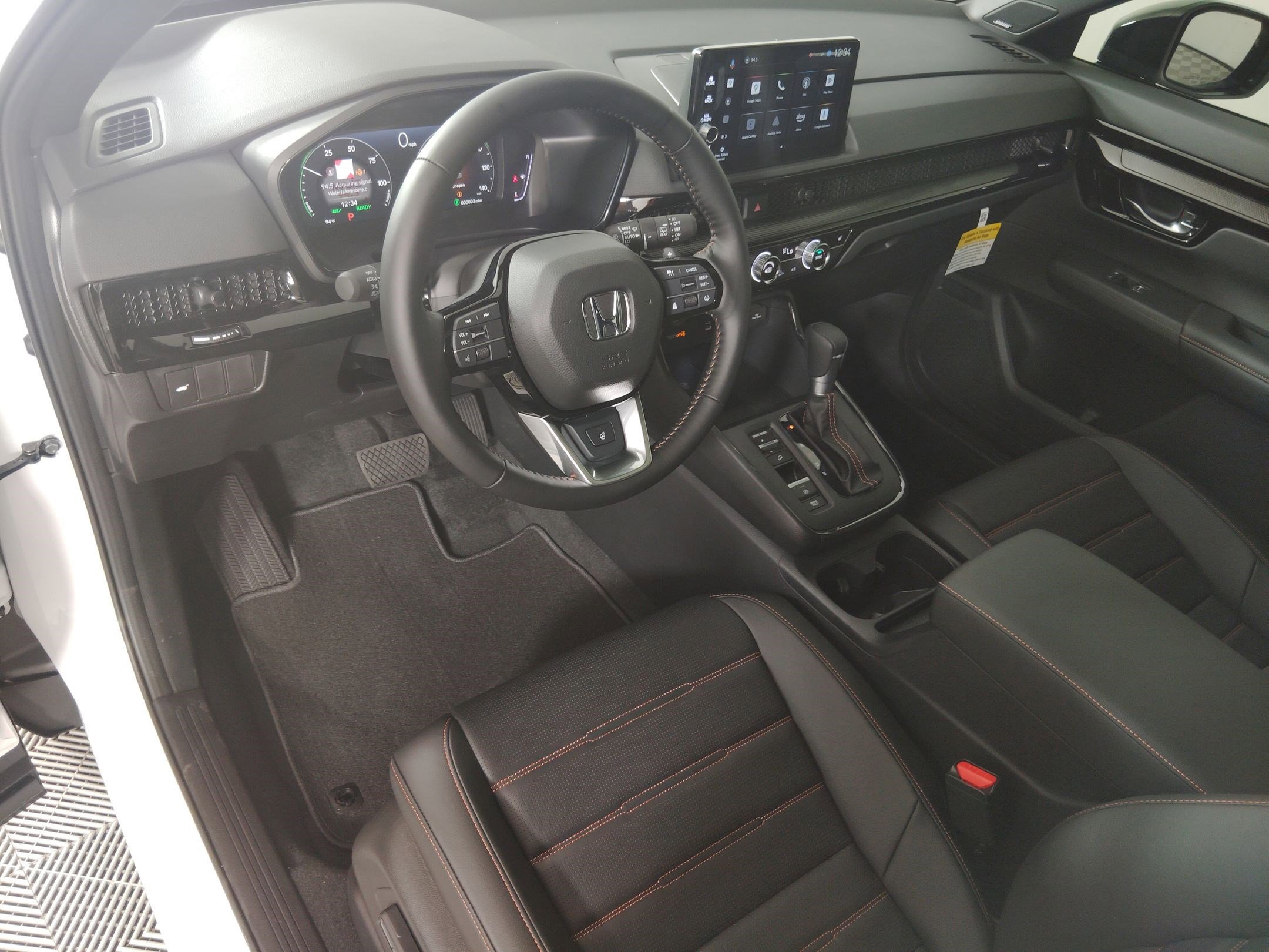 2026 Honda CR-V Hybrid Sport Touring photo 3