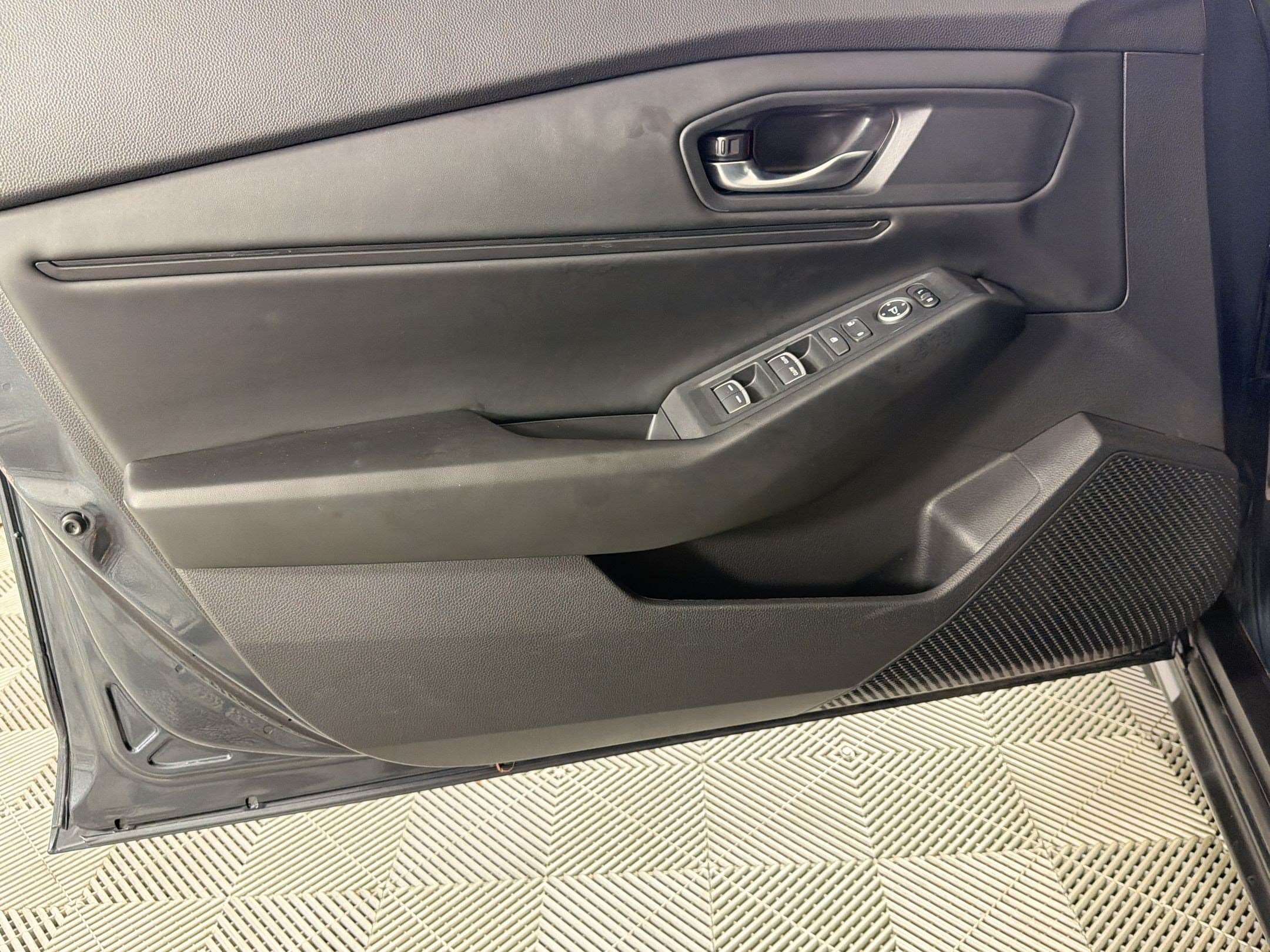 2024 Honda Accord EX - Photo 12