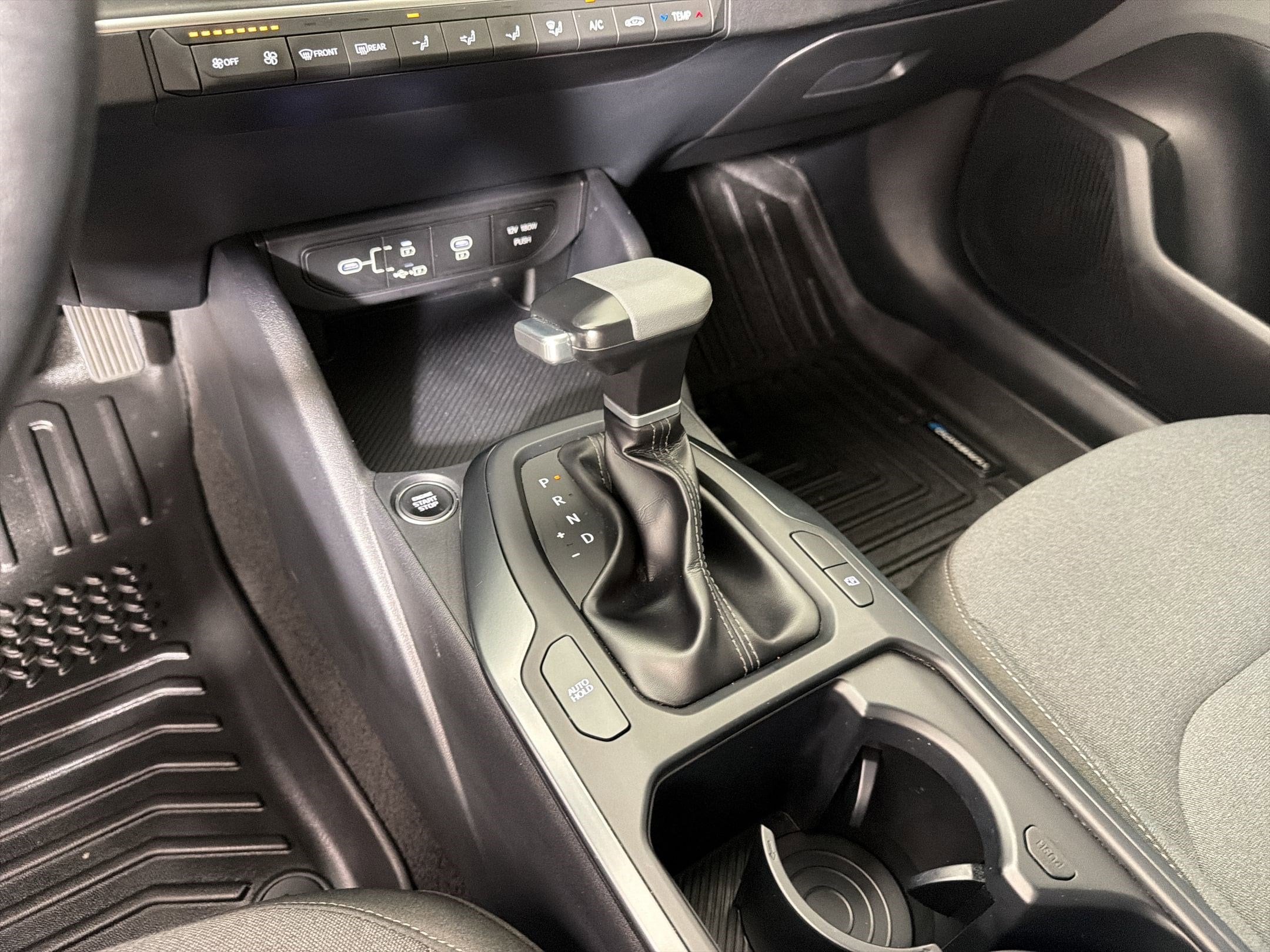 2025 Kia K4 LXS - Photo 18