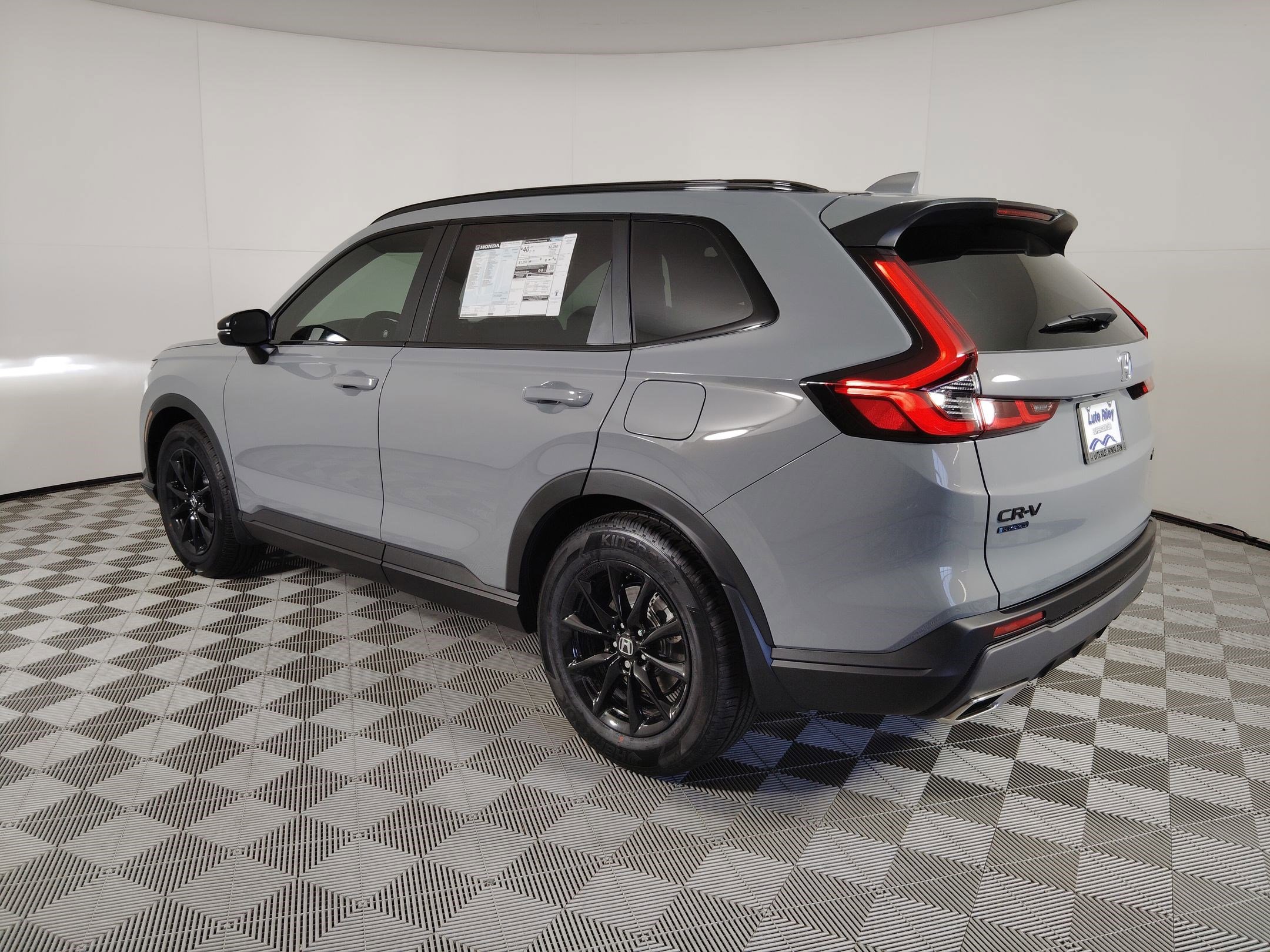 2026 Honda CR-V Hybrid Sport photo 3