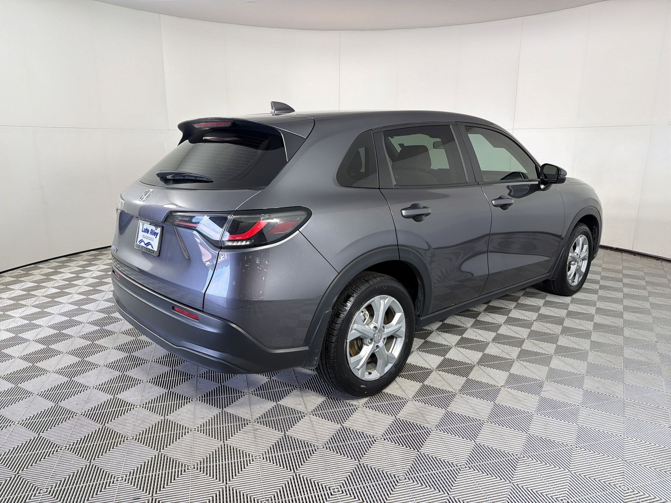 2025 Honda HR-V LX - Photo 9