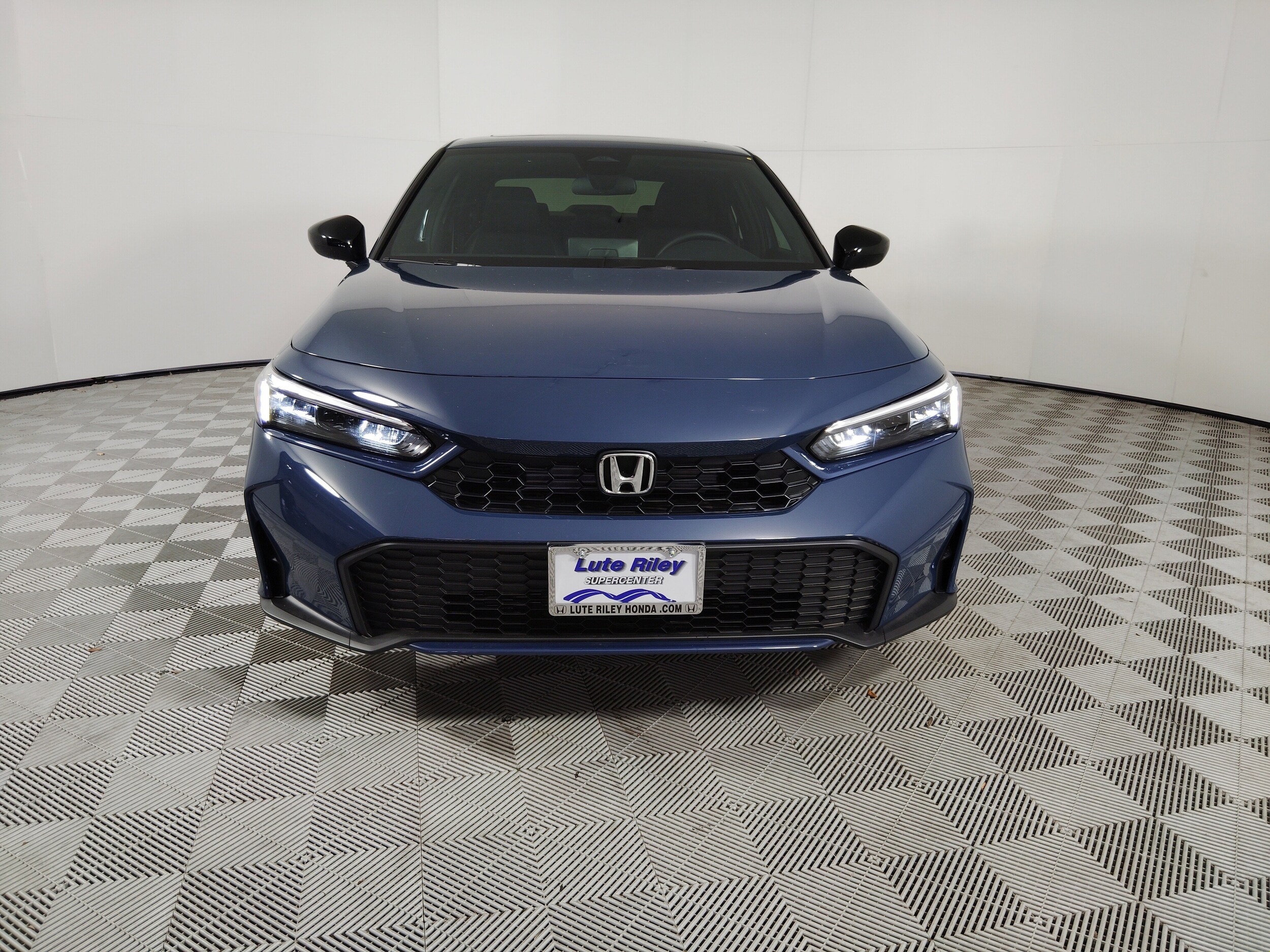 2025 Honda Civic Hybrid Sport photo 3