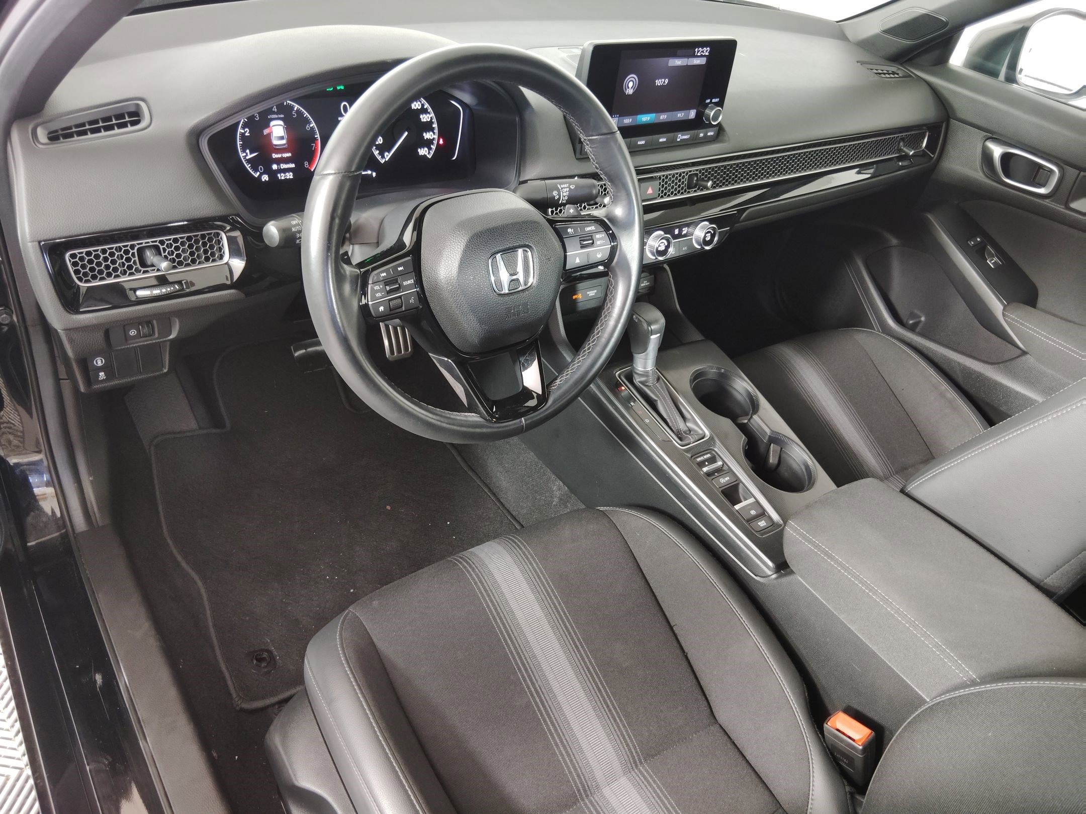 2024 Honda Civic Sport photo 2