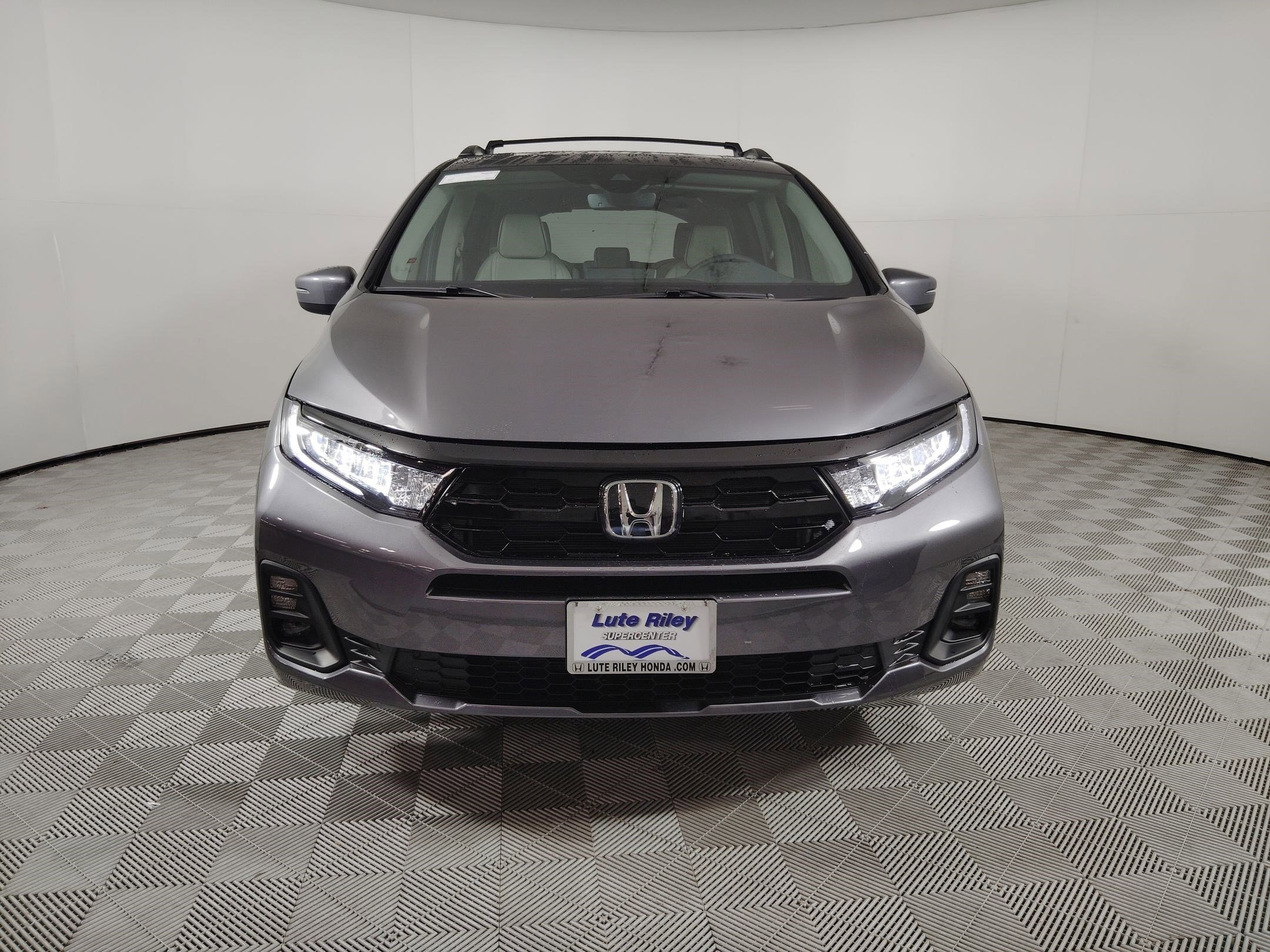 2026 Honda Odyssey Touring - Photo 6
