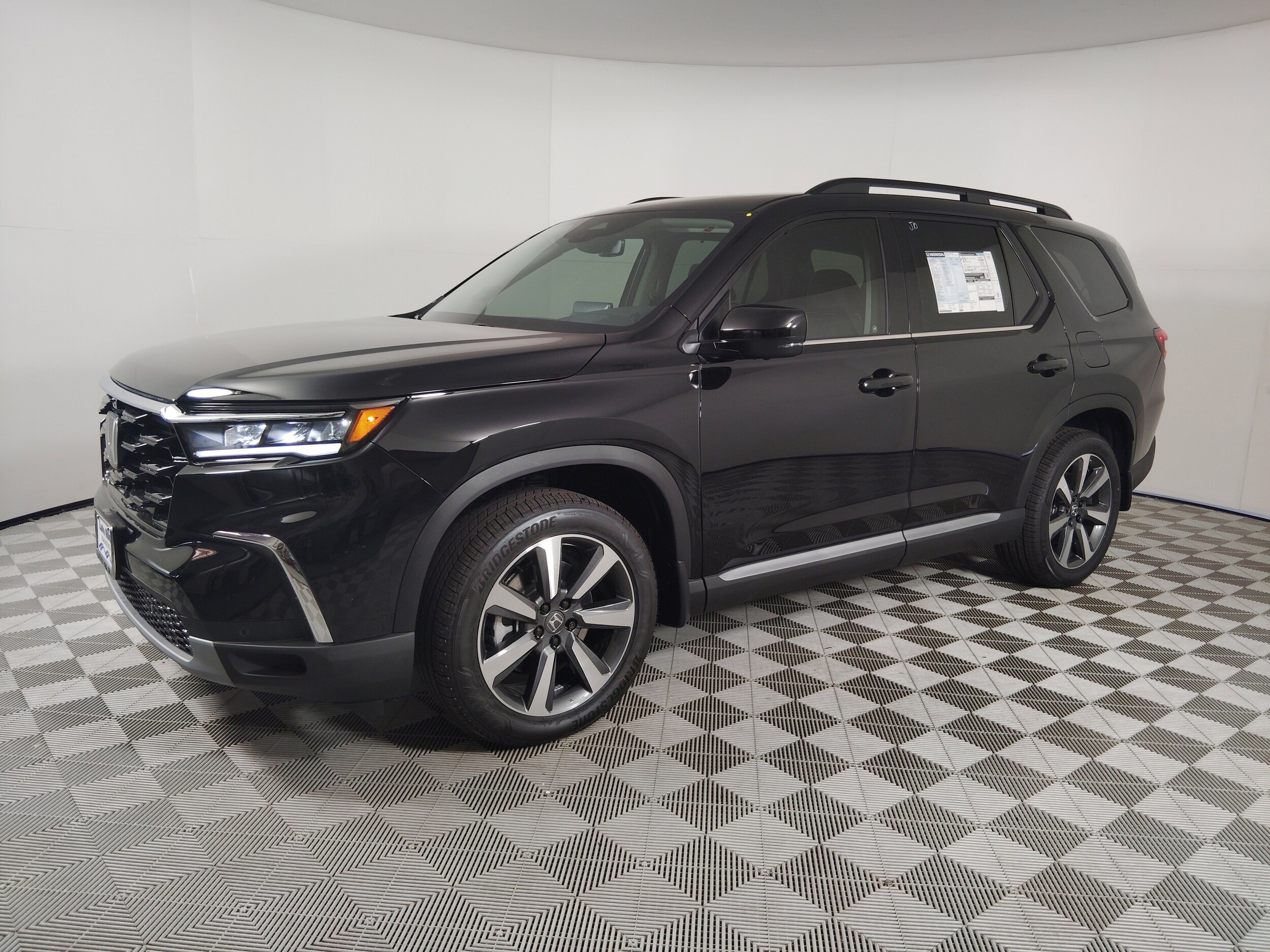 2025 Honda Pilot Elite photo 4