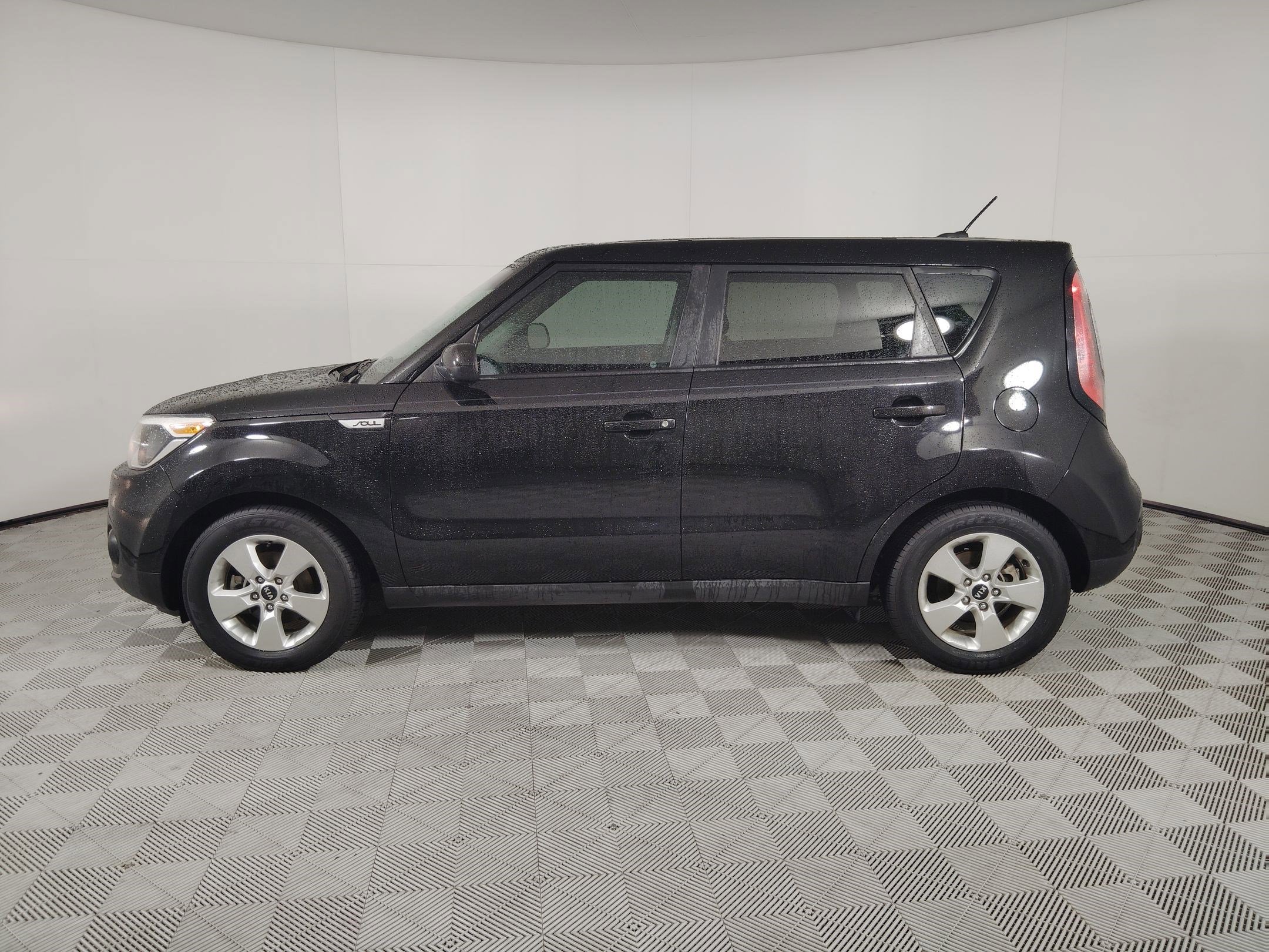 2019 Kia Soul Base photo 2