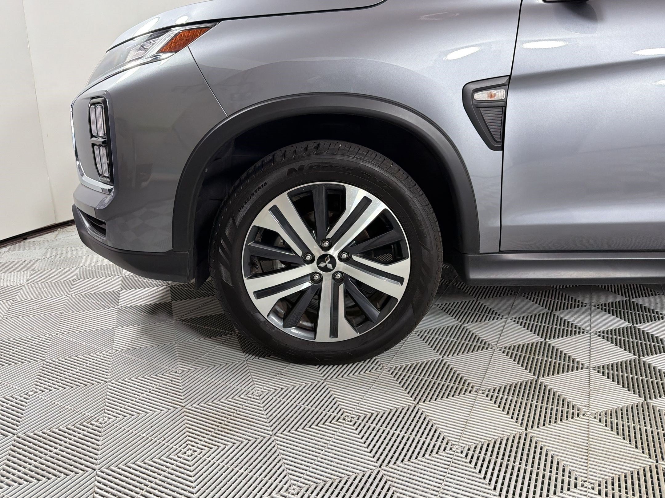 2025 Mitsubishi Outlander Sport ES - Photo 12