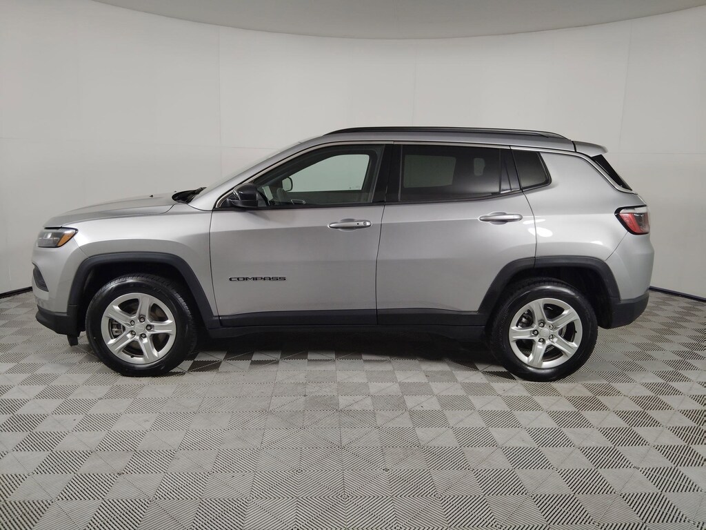Used 2024 Jeep Compass Latitude SUV