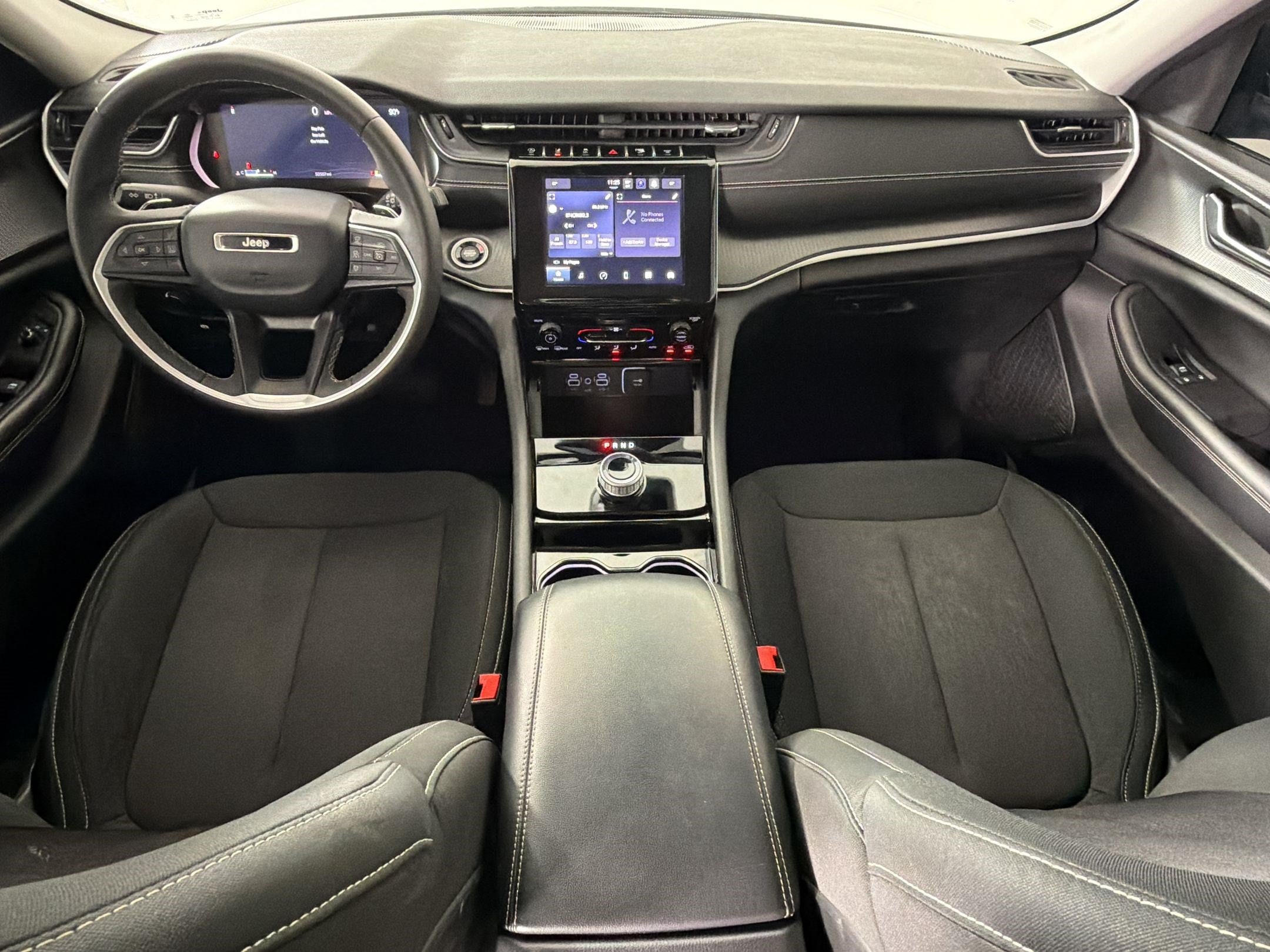 2023 Jeep Grand Cherokee Laredo - Photo 16