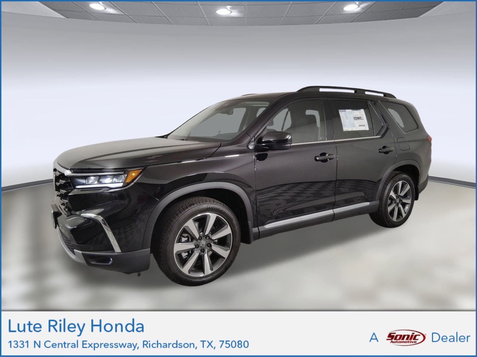 2025 Honda Pilot Touring's photo