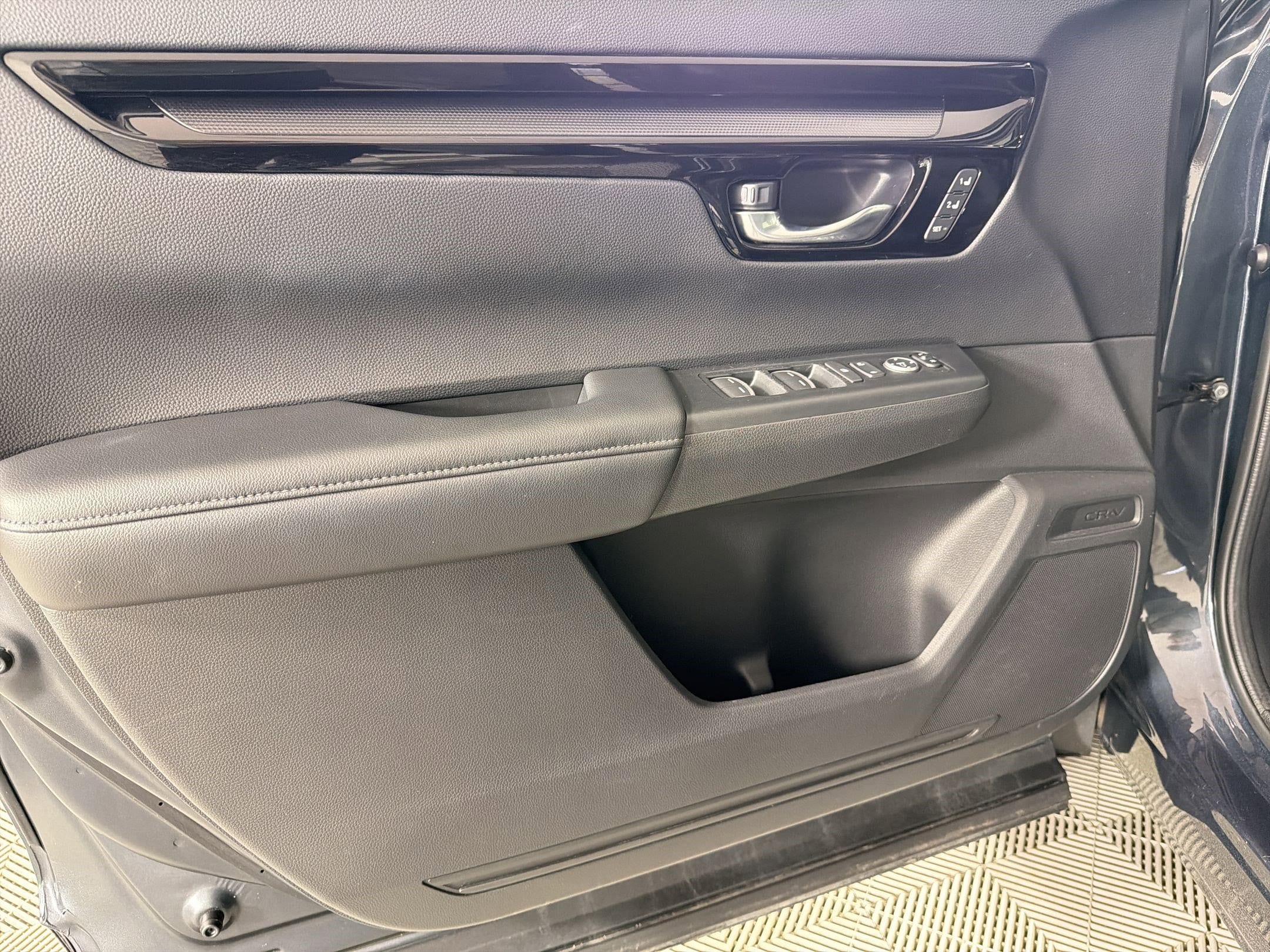 2025 Honda CR-V EX-L - Photo 12