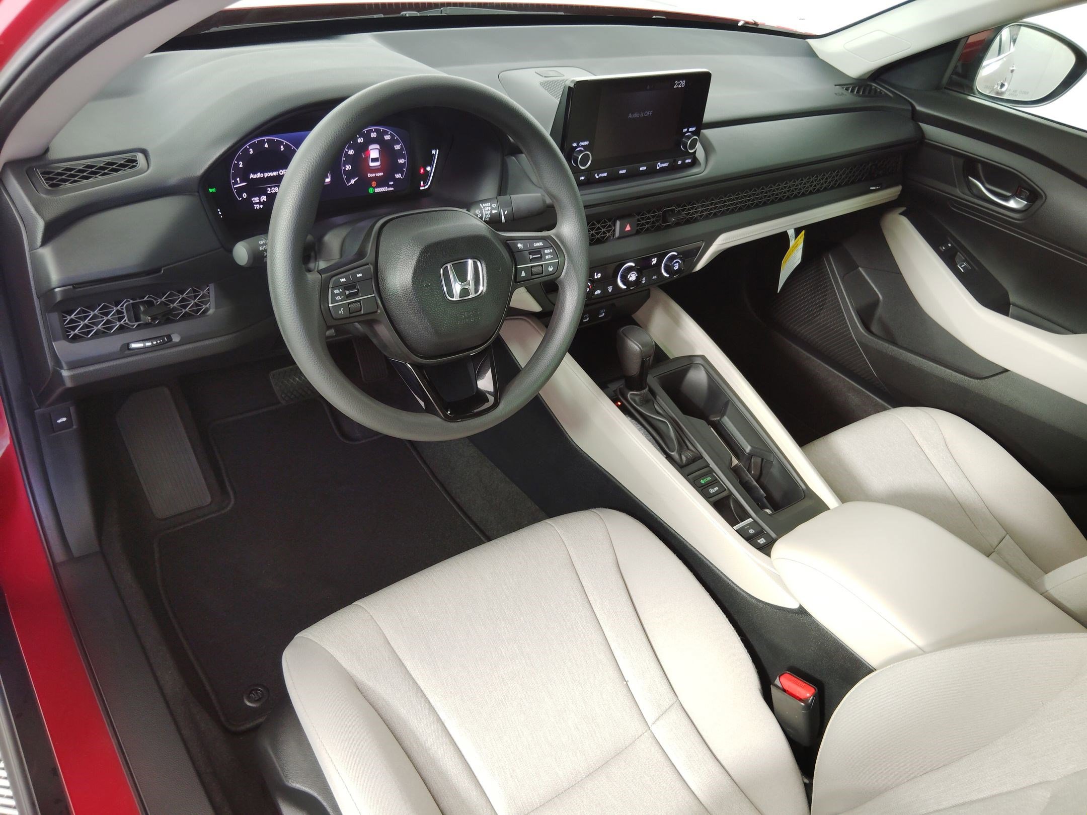 2025 Honda Accord LX photo 4