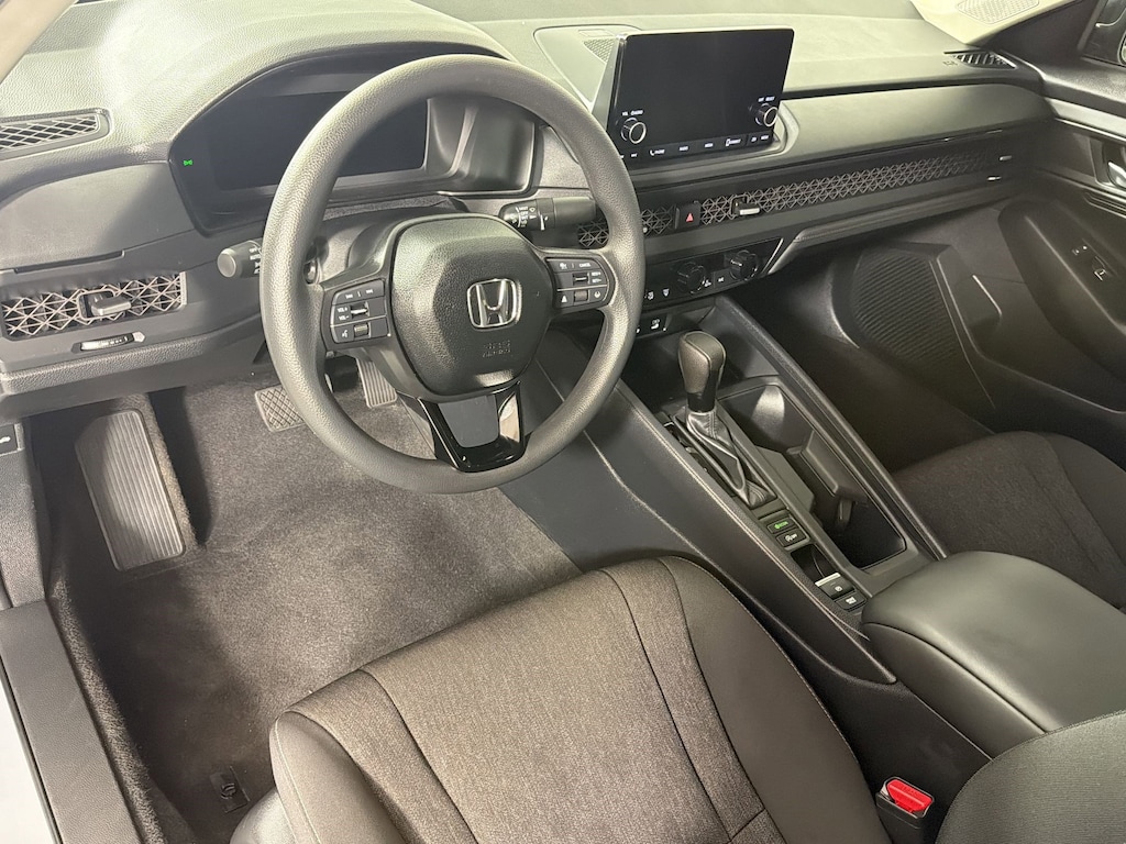 Used 2025 Honda Accord SE Sedan