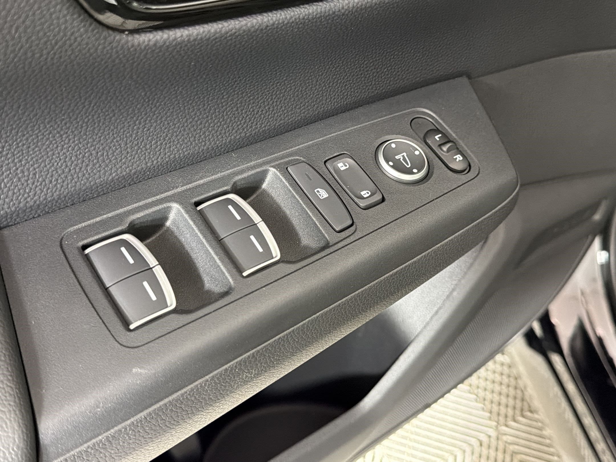 2024 Honda CR-V Sport Touring - Photo 29