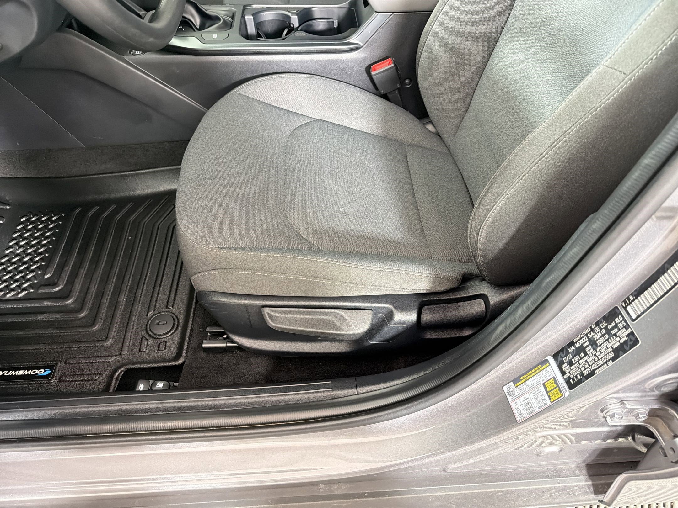 2025 Kia K4 LXS - Photo 14