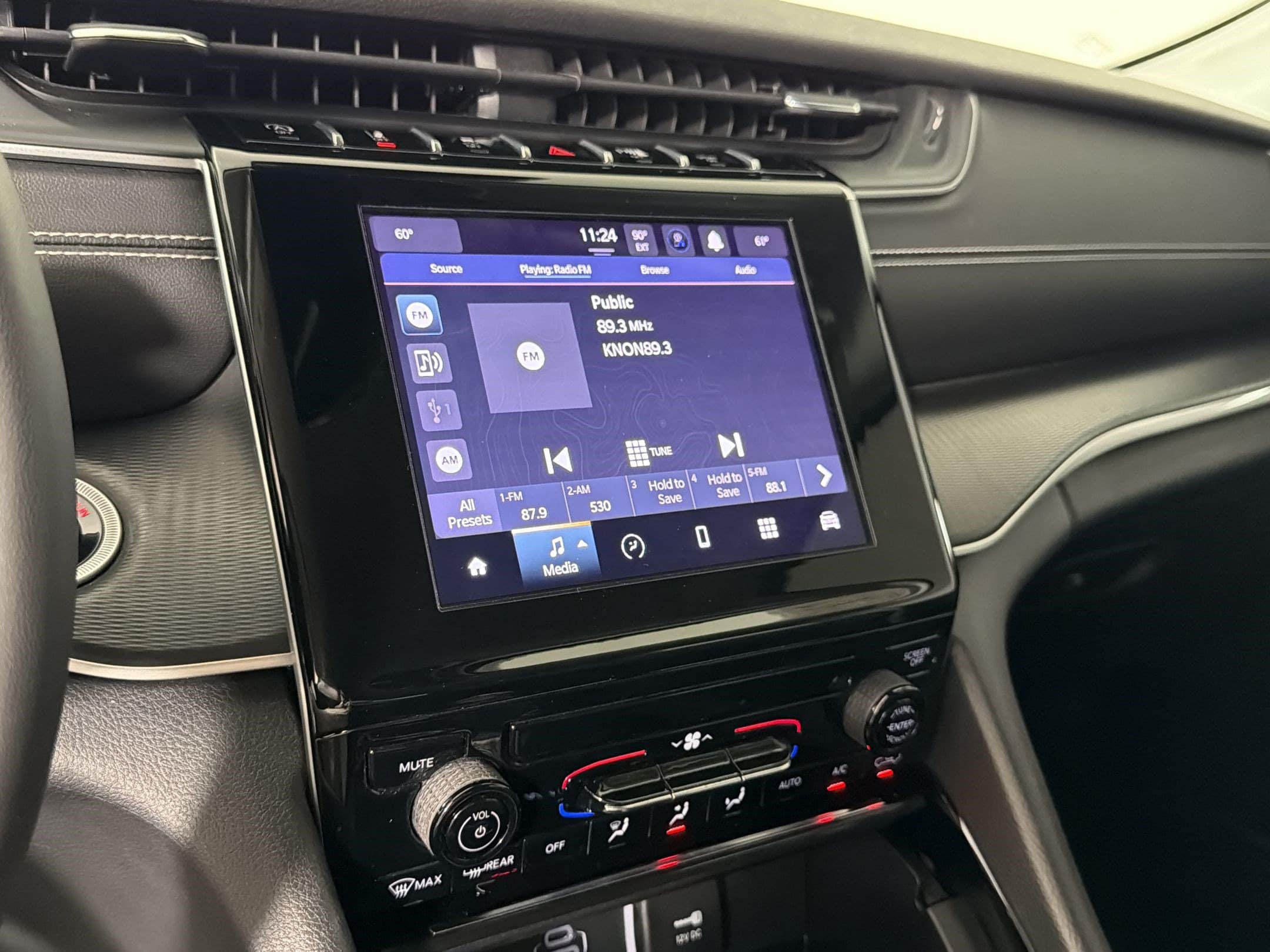 2023 Jeep Grand Cherokee Laredo - Photo 21