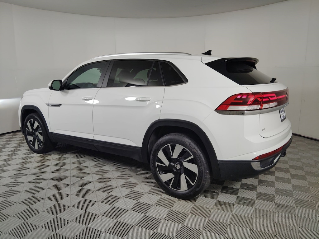 Used 2024 Volkswagen Atlas Cross Sport 2.0T SE w/Technology SUV