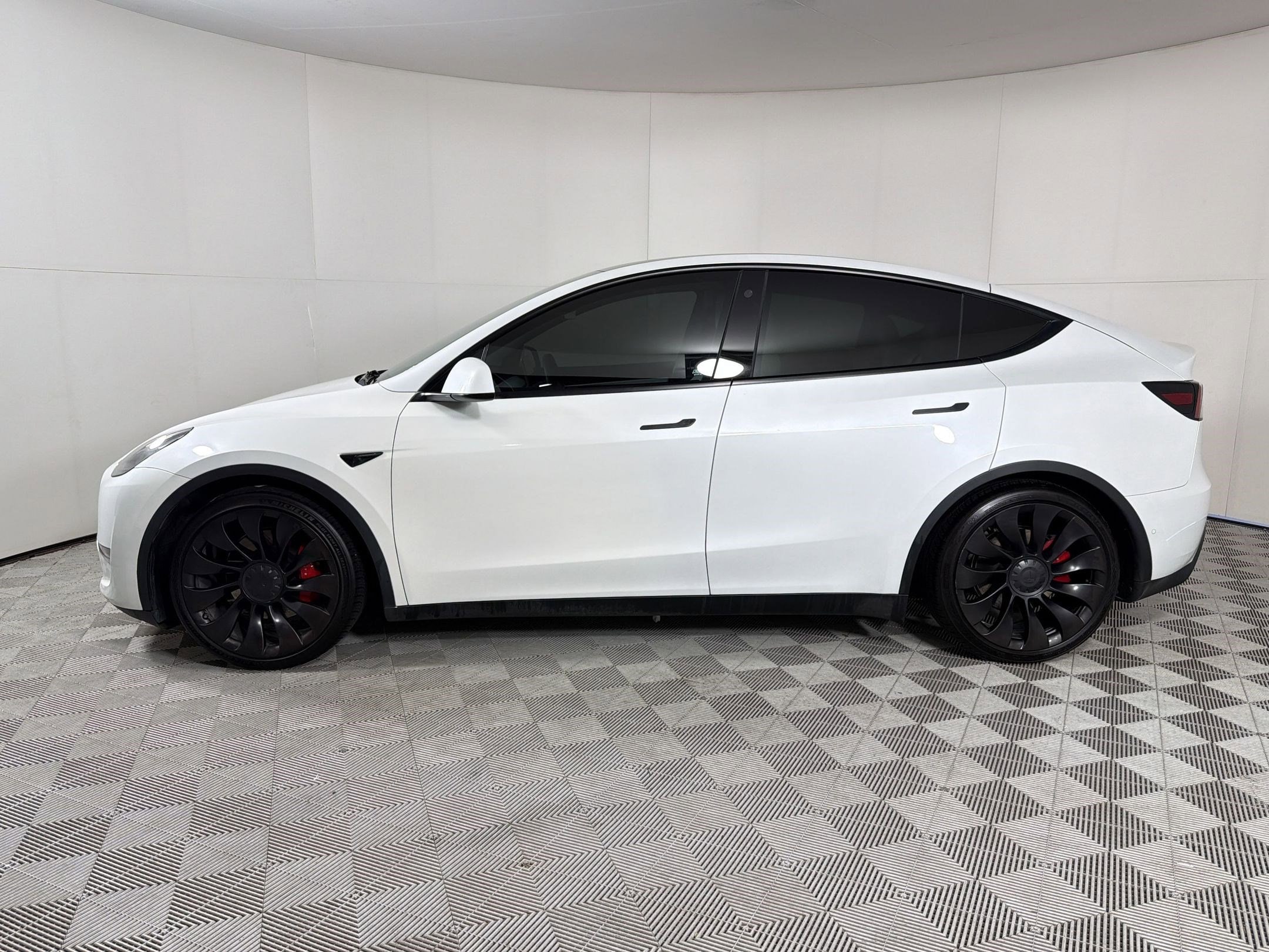 Used 2022 Tesla Model Y Performance with VIN 7SAYGDEF1NF452683 for sale in Richardson, TX