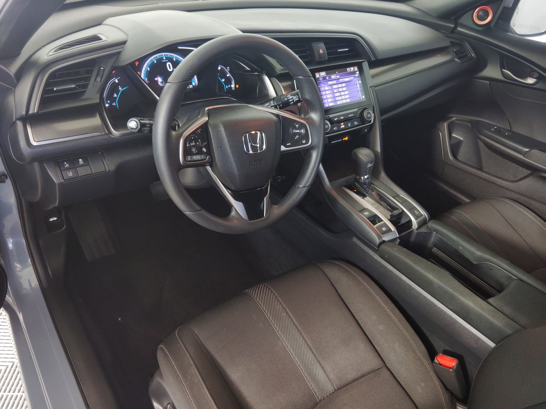 2019 Honda Civic EX Hatchback photo 4