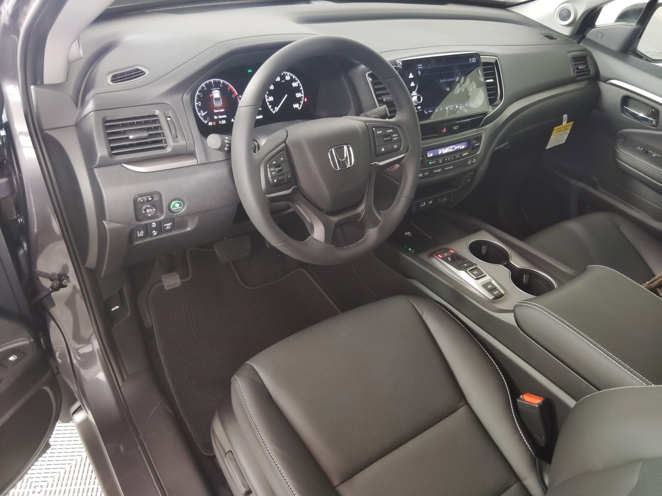 2026 Honda Ridgeline RTL photo 2