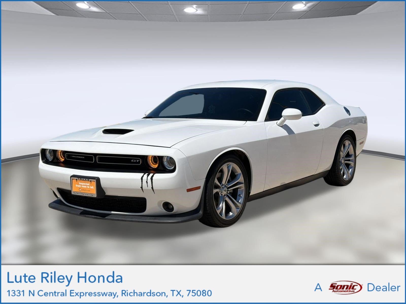 2022 Dodge Challenger GT Auto's photo