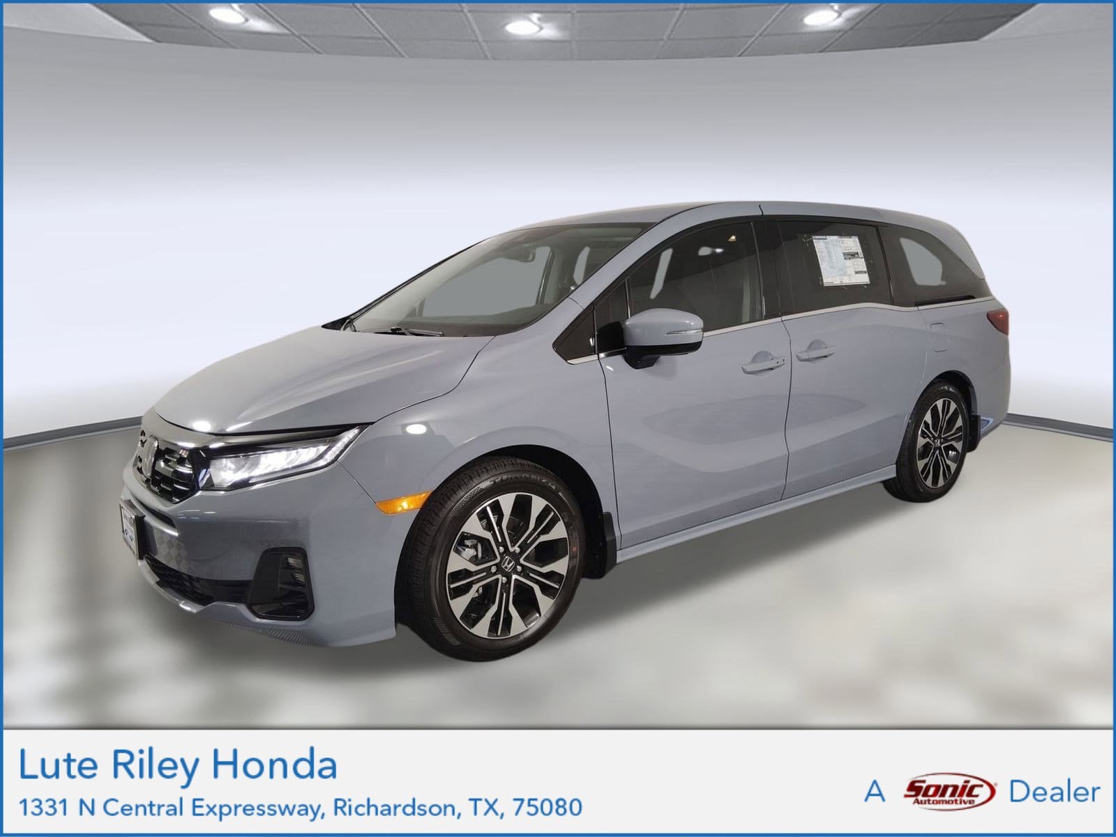2026 Honda Odyssey Elite's photo