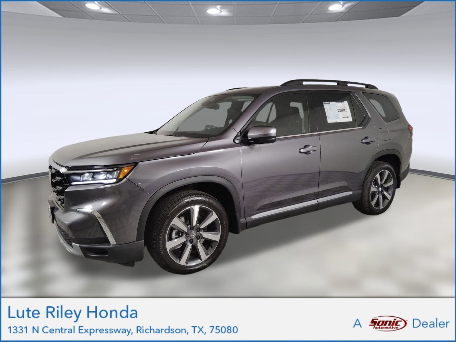 2025 Honda Pilot Touring's photo