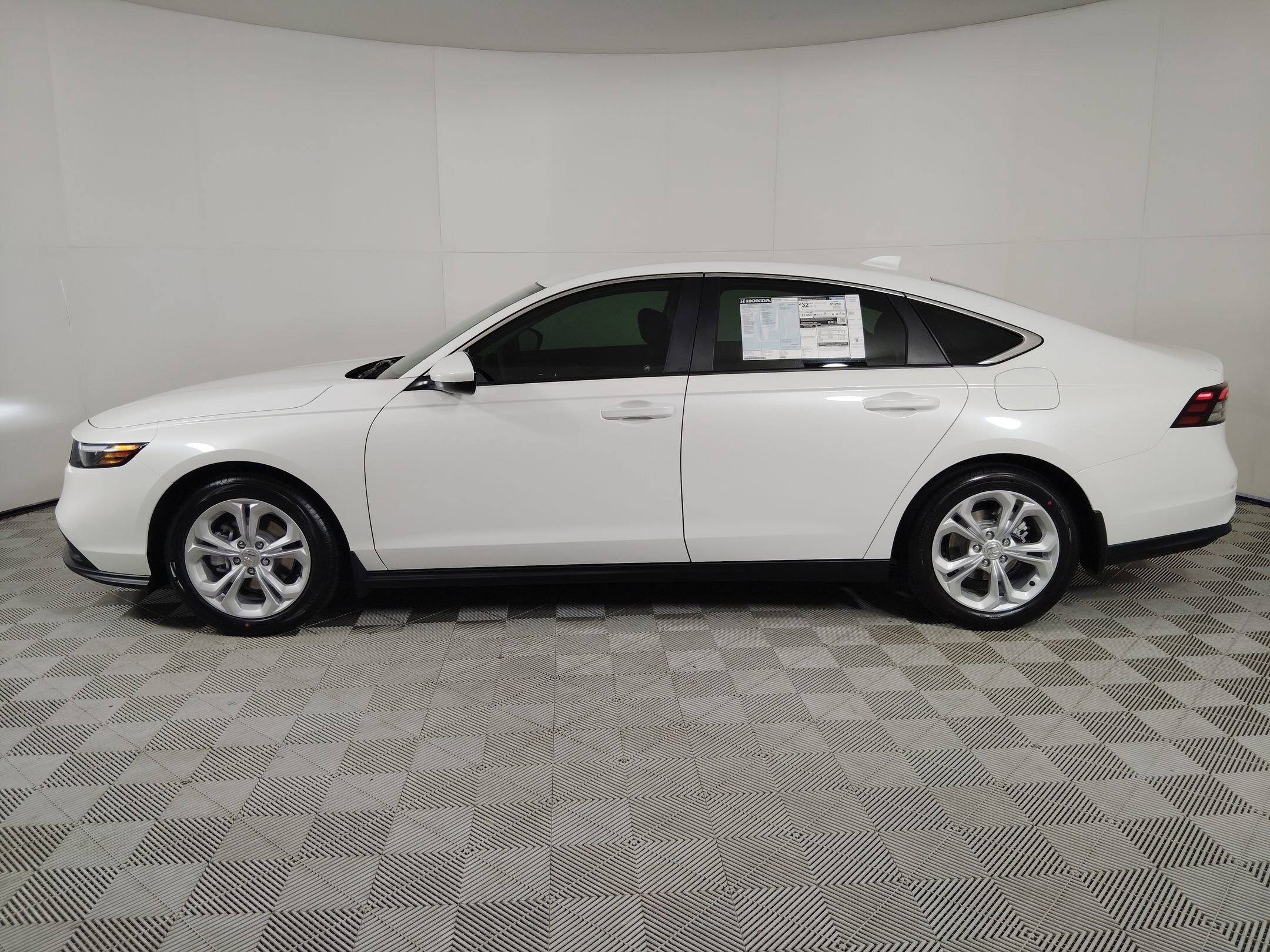 2025 Honda Accord LX photo 2