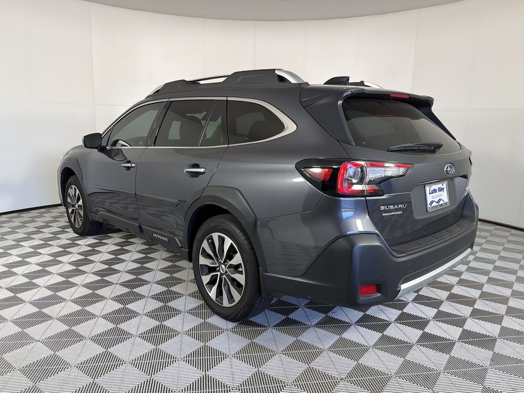 Used 2025 Subaru Outback Touring SUV