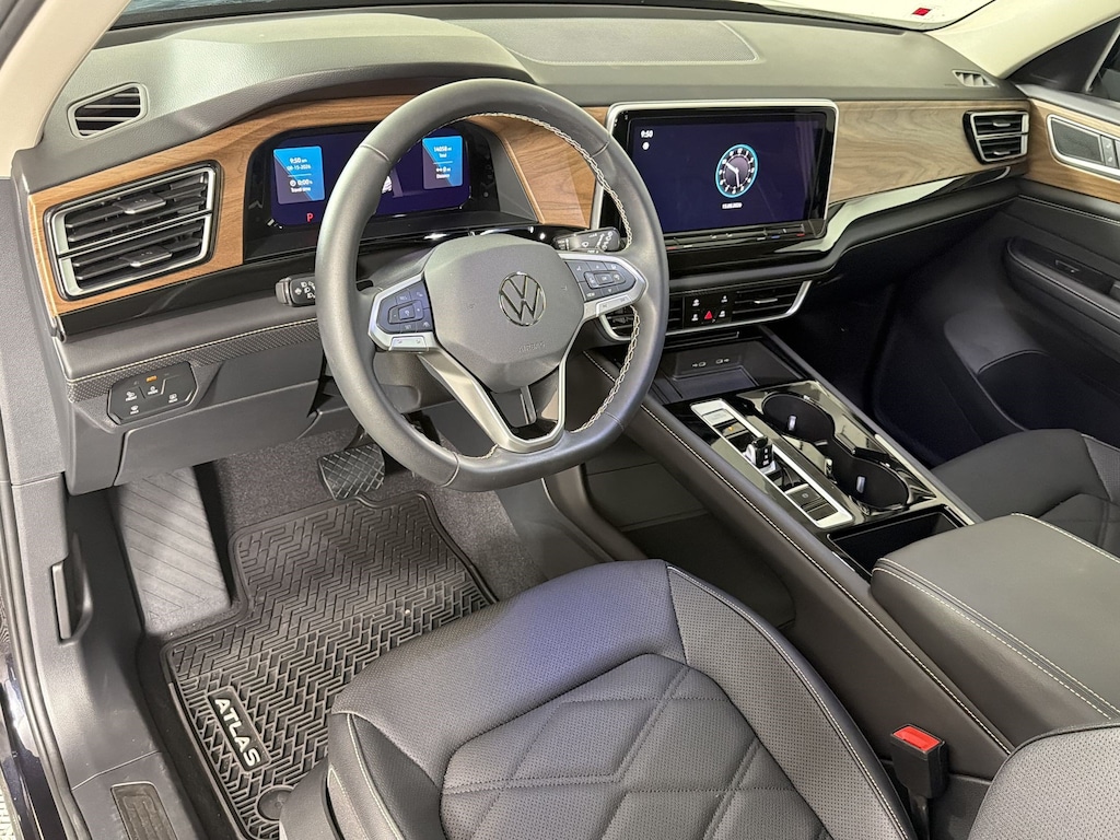 Used 2026 Volkswagen Atlas SE w/Technology SUV
