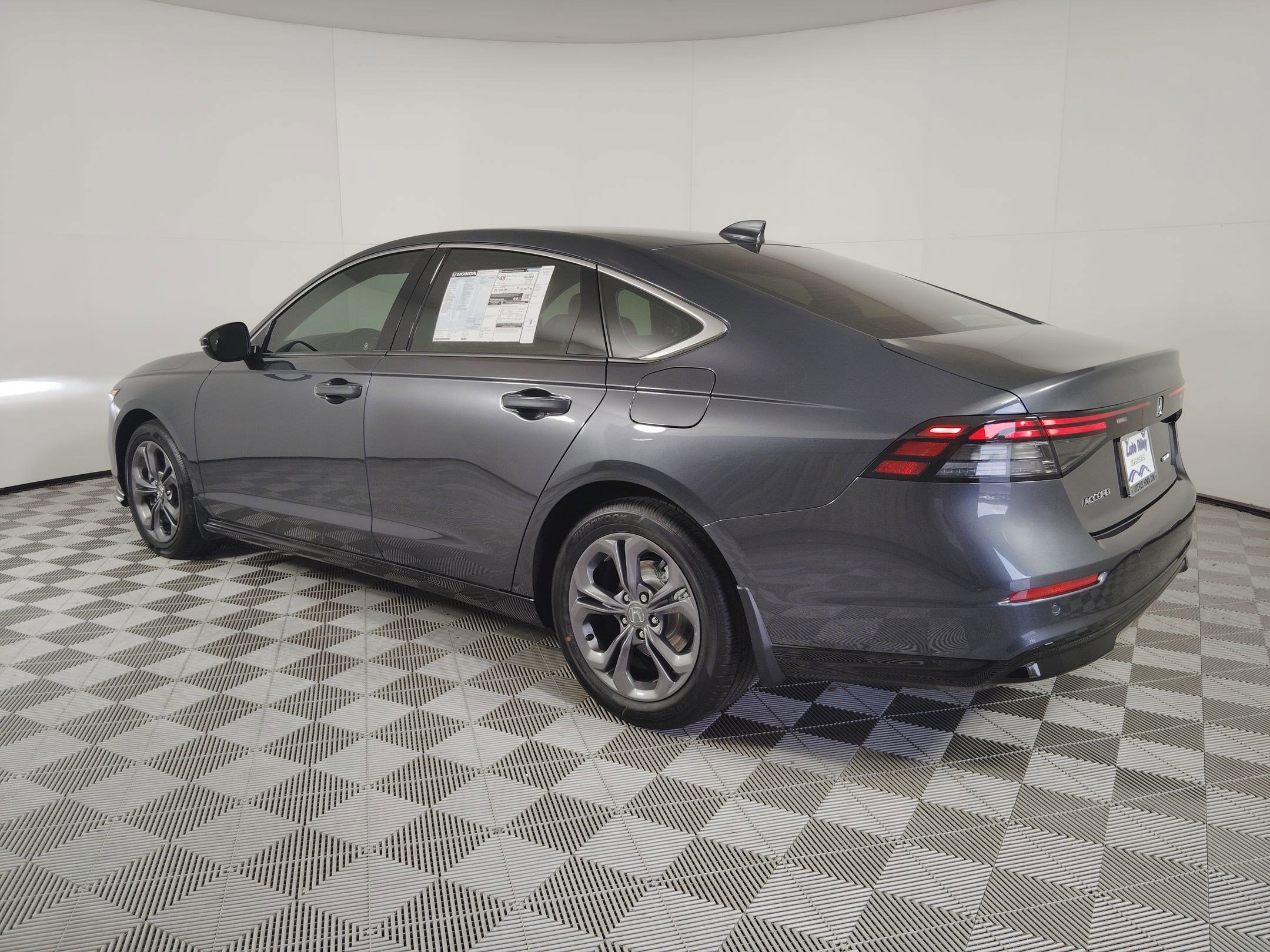 2025 Honda Accord Hybrid EX-L photo 3