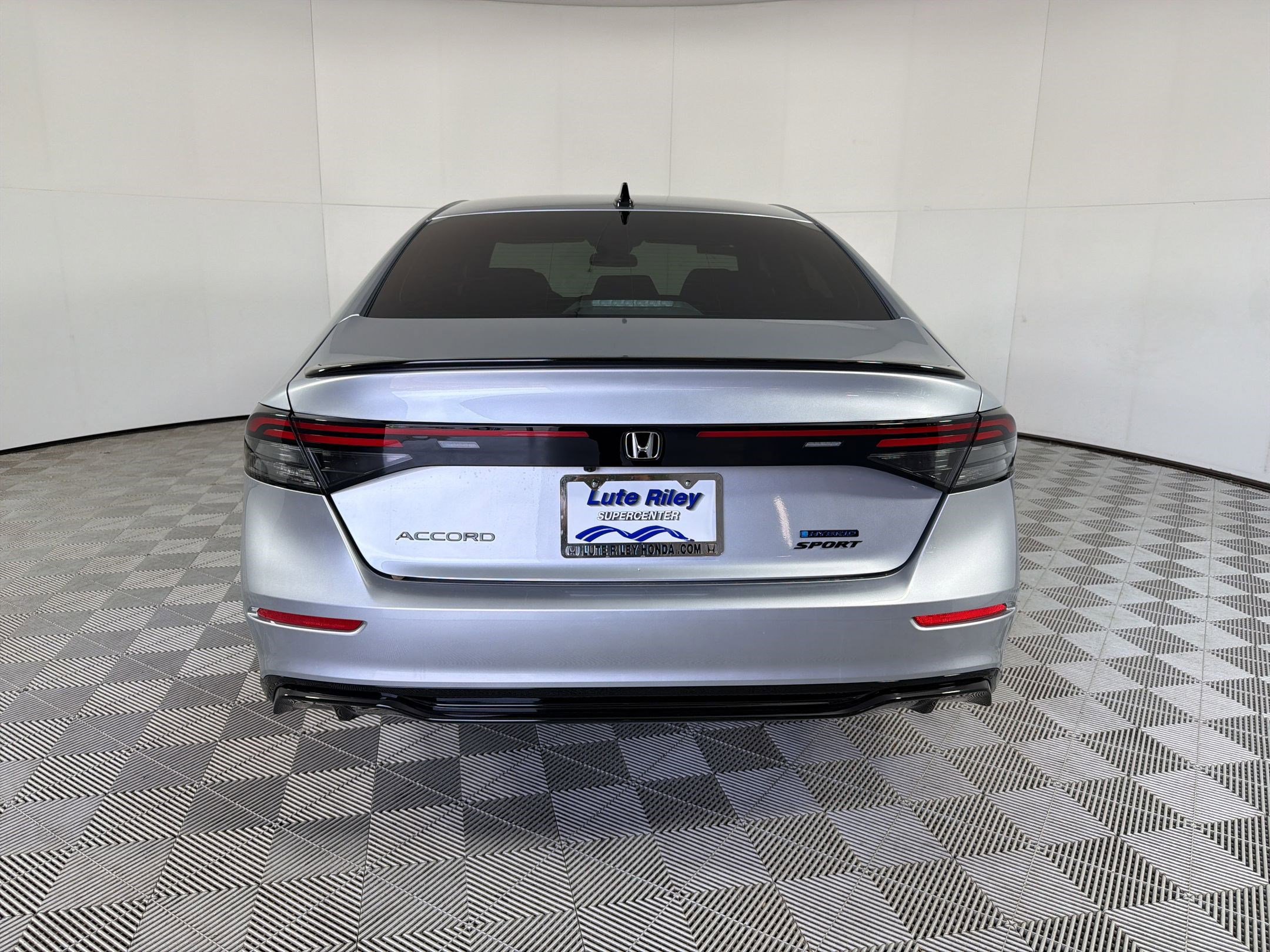 2026 Honda Accord Hybrid Sport-L - Photo 10