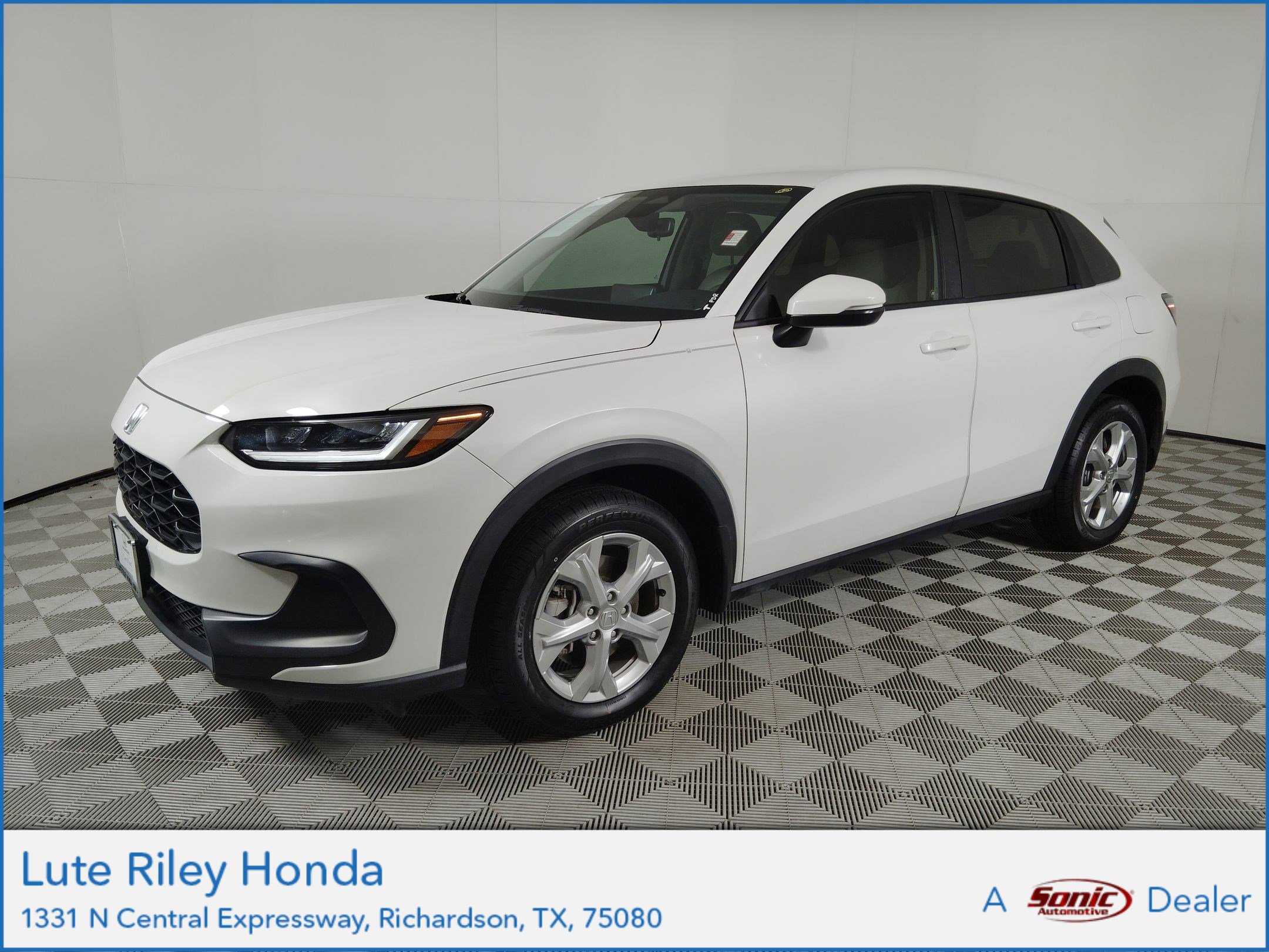 2023 Honda HR-V LX's photo