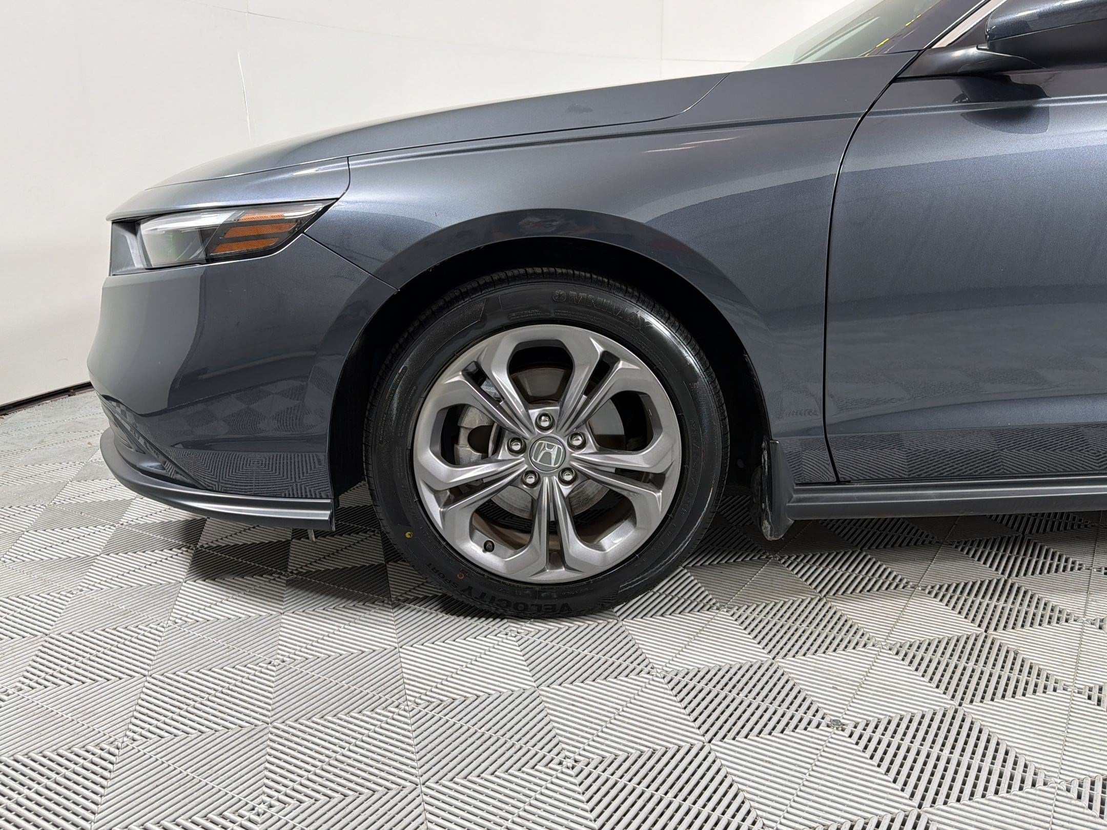 2024 Honda Accord EX - Photo 11