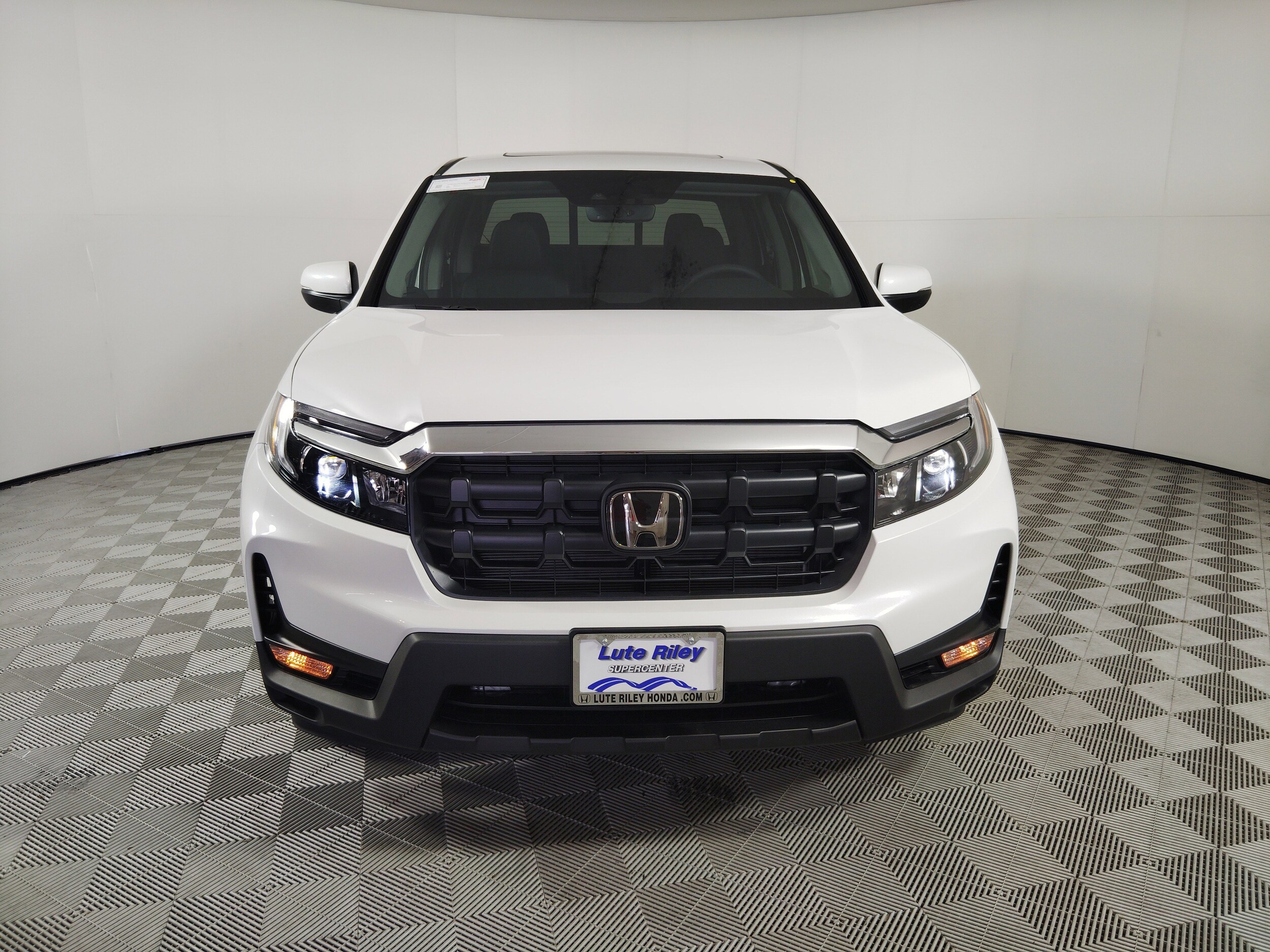 2025 Honda Ridgeline RTL photo 3