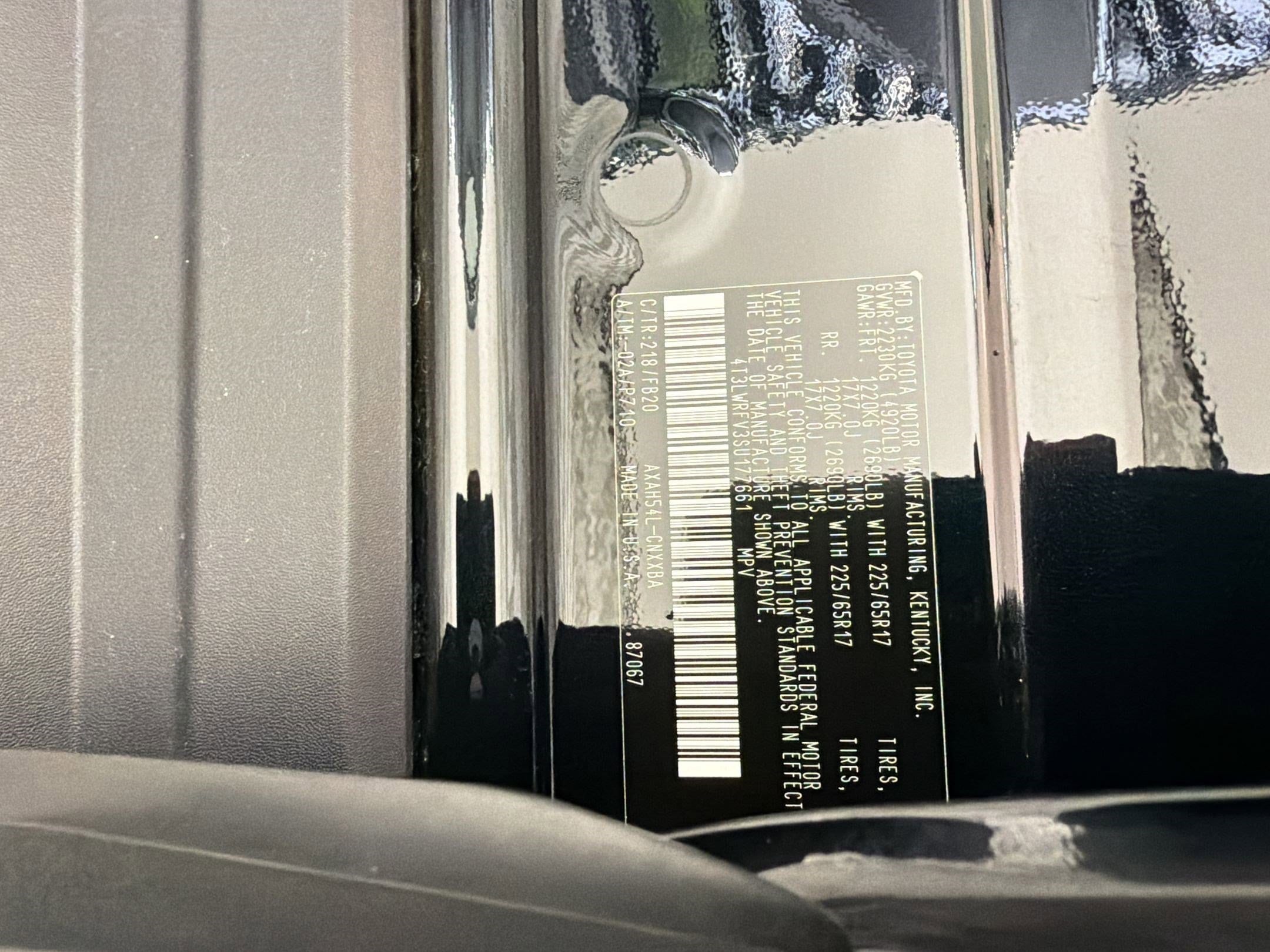 2025 Toyota RAV4 LE - Photo 20