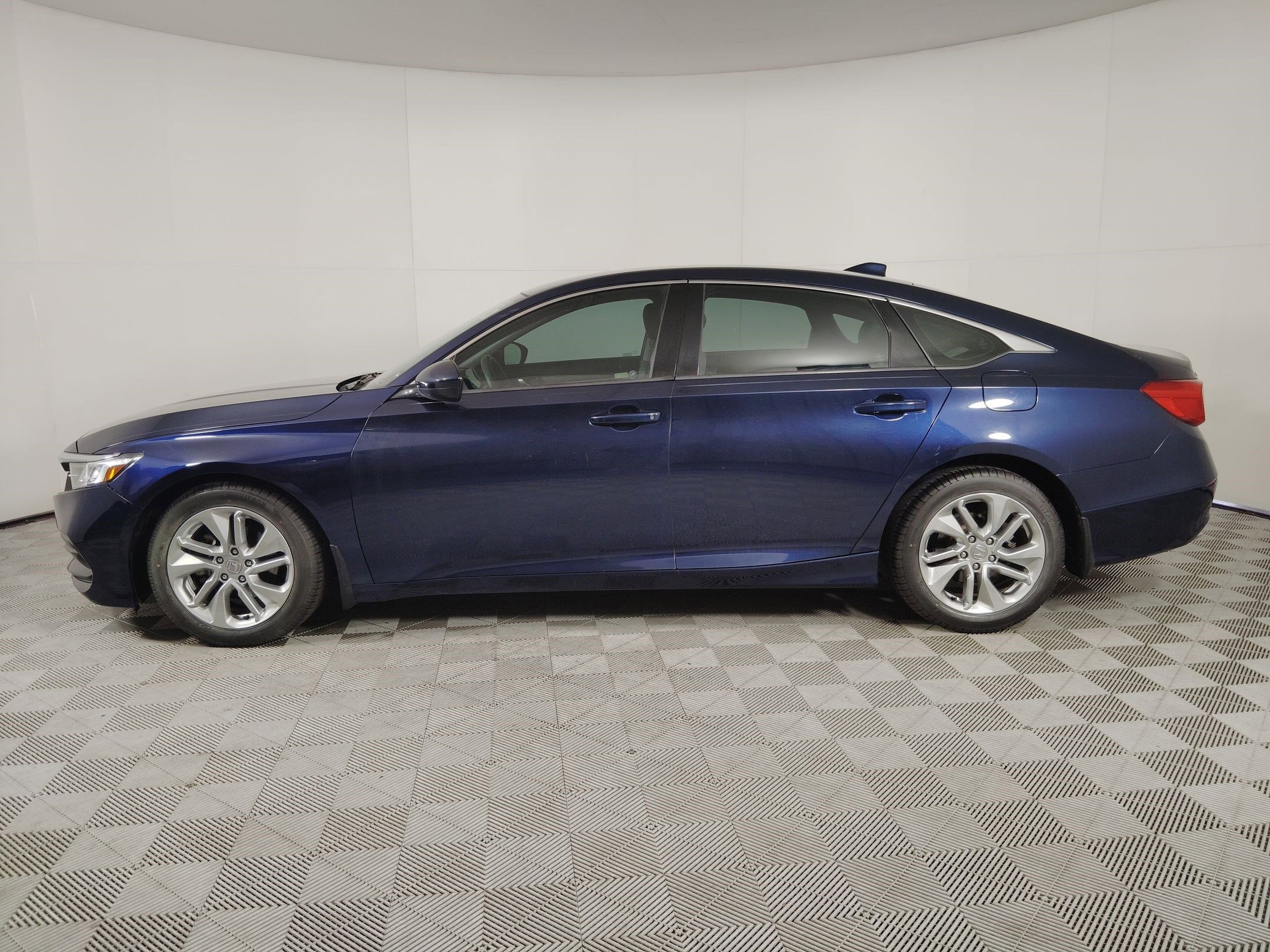 Used 2018 Honda Accord LX with VIN 1HGCV1F11JA225805 for sale in Richardson, TX