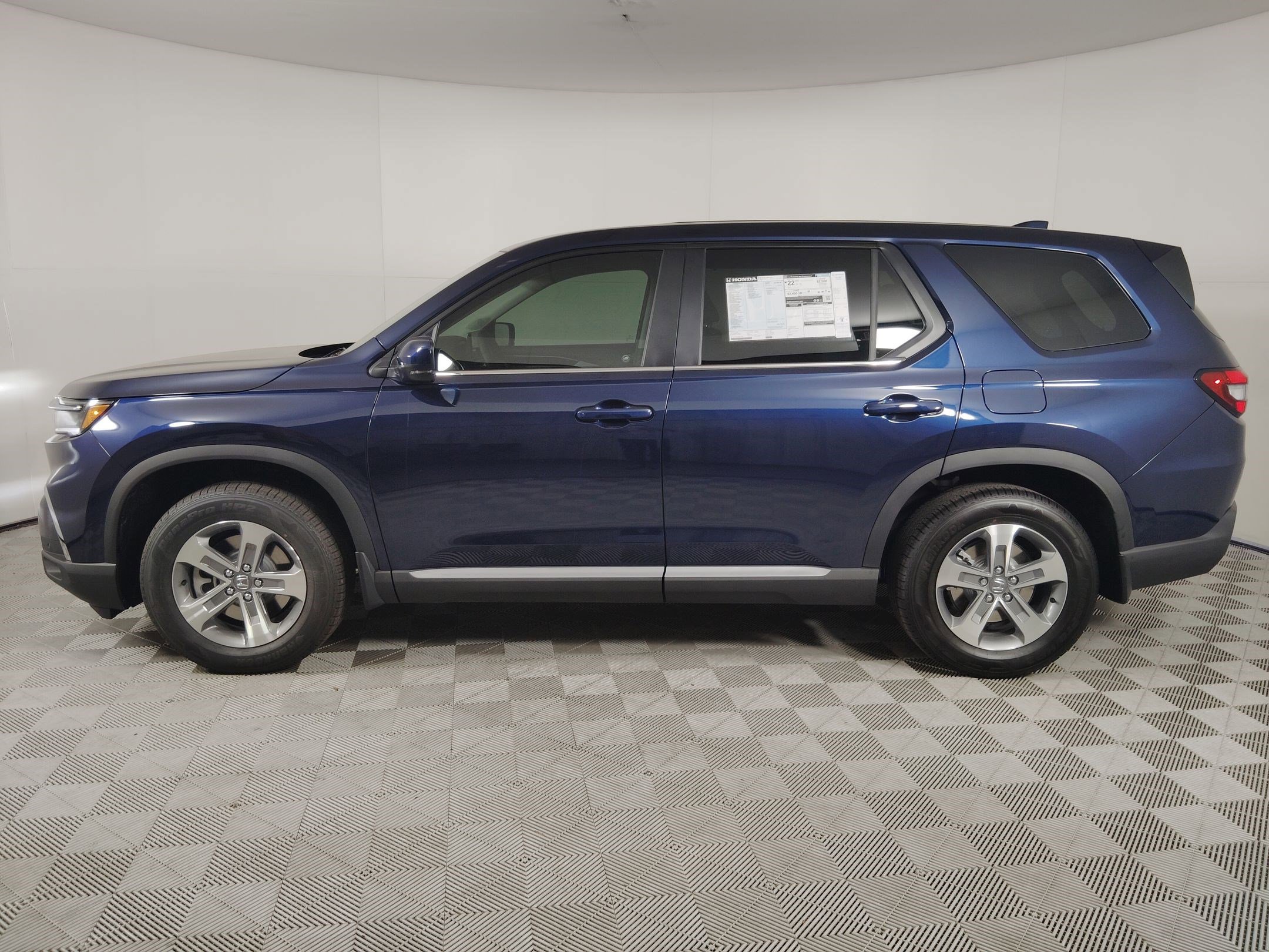 2025 Honda Pilot EX-L photo 2