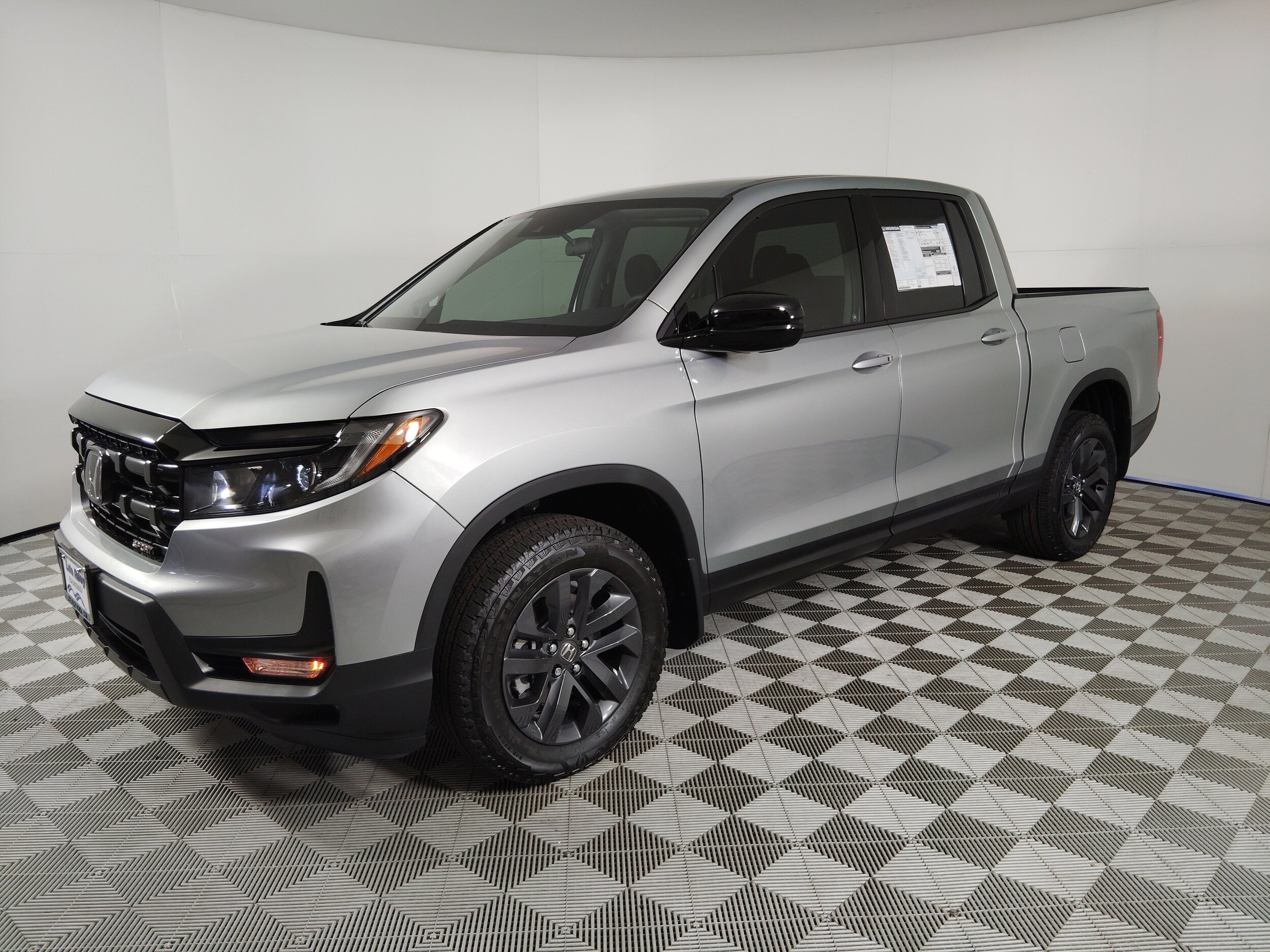 2025 Honda Ridgeline Sport photo 4