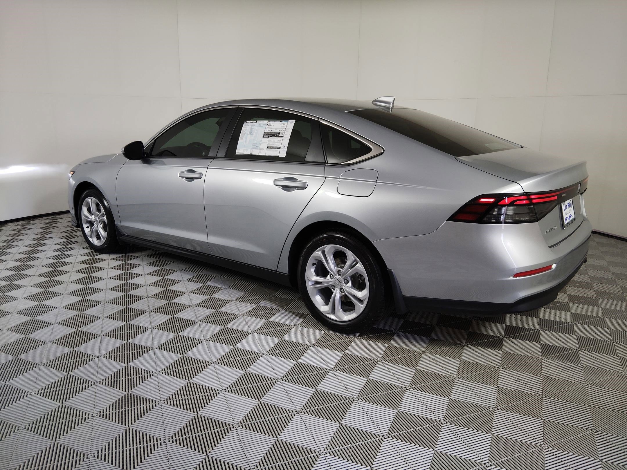 2025 Honda Accord LX photo 3