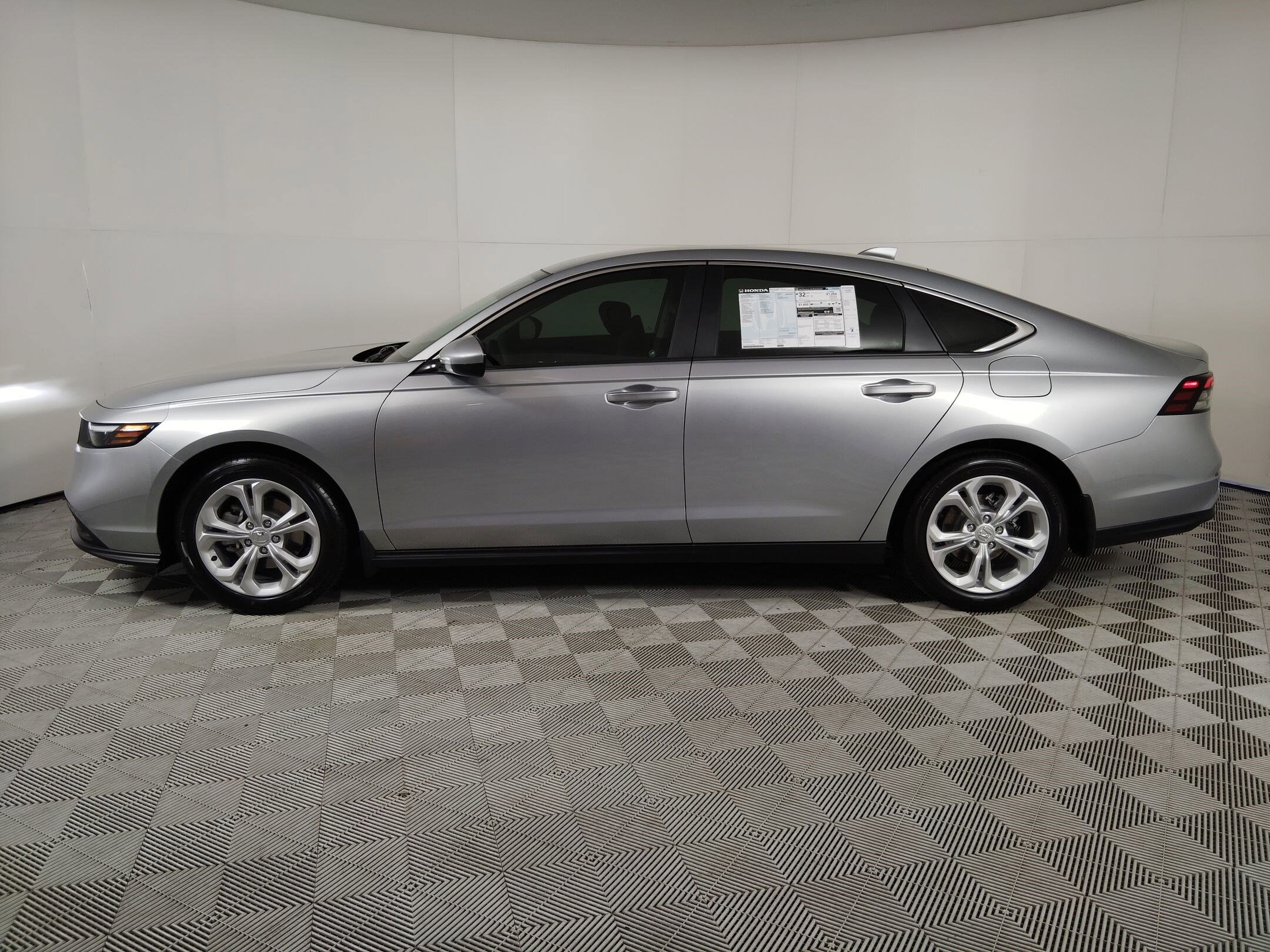 2025 Honda Accord LX photo 2