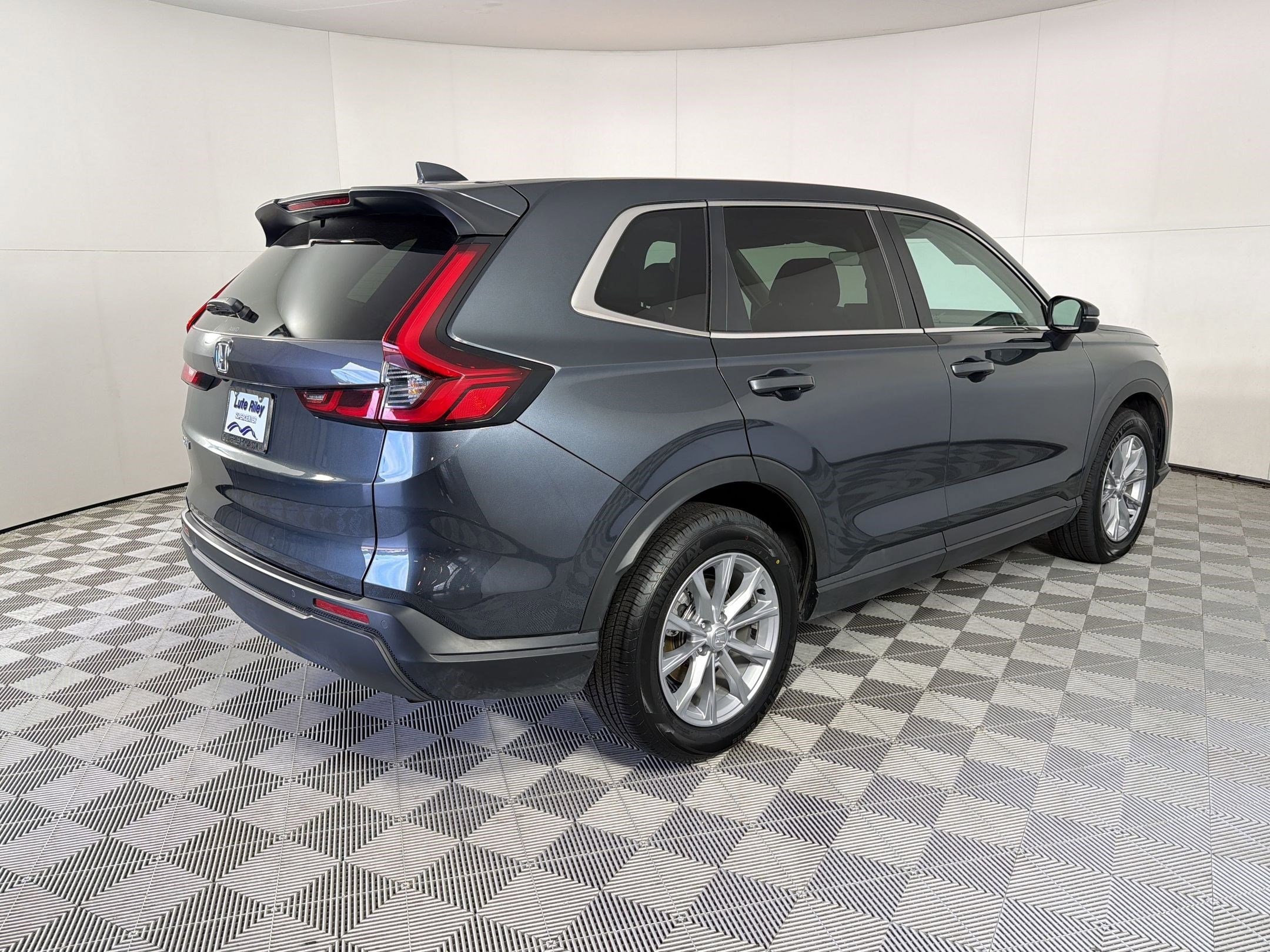 2025 Honda CR-V EX-L - Photo 9