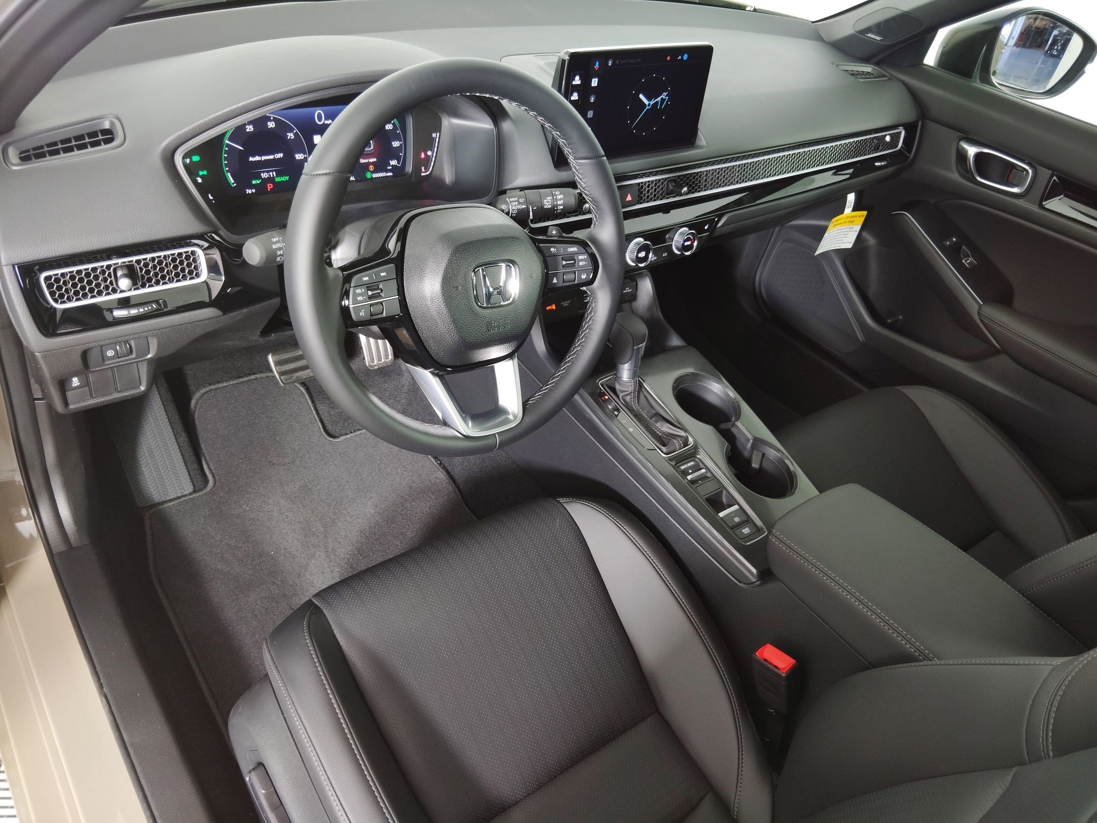 2026 Honda Civic Hybrid Sport Touring Hatchback photo 4